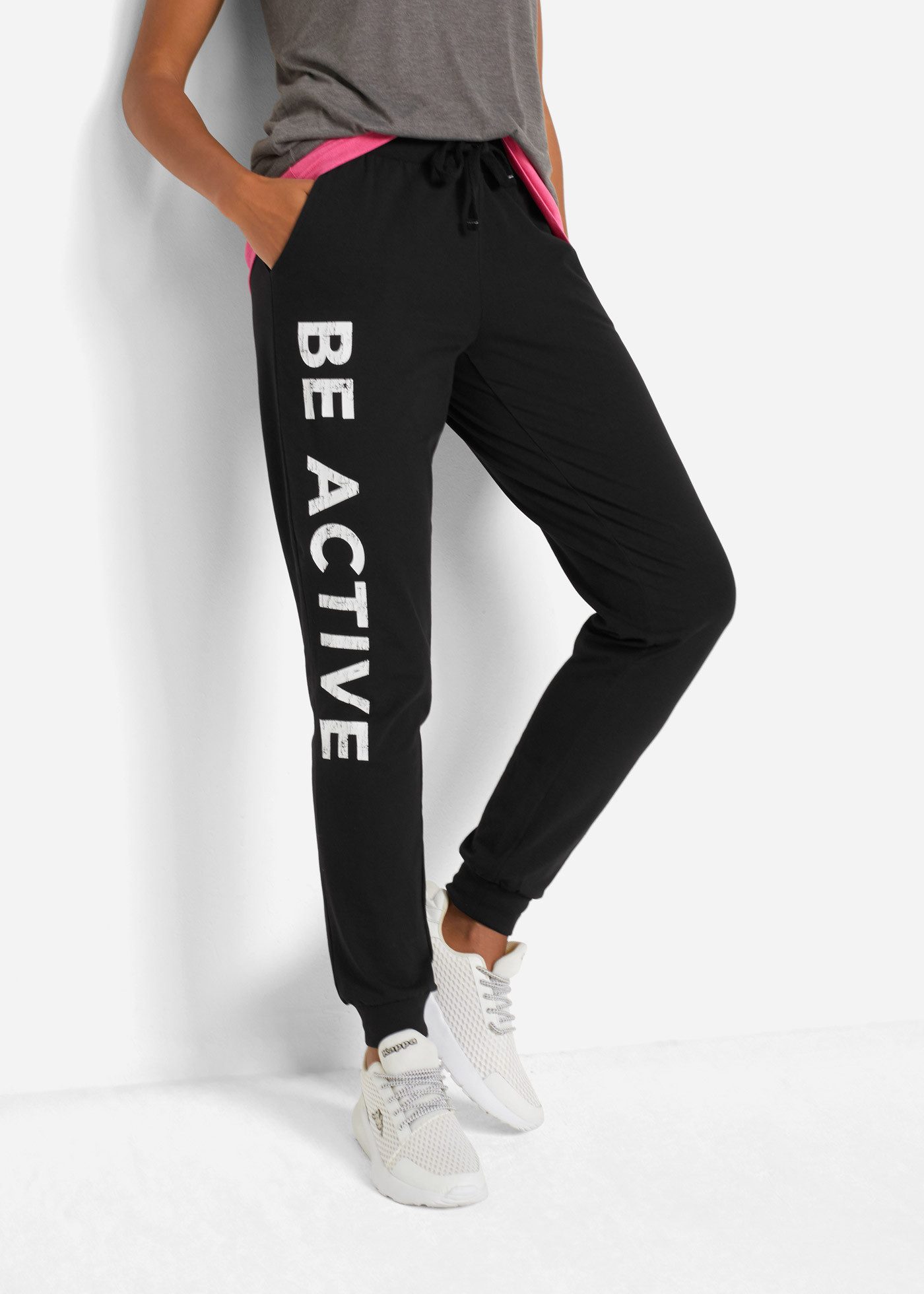 bonprix Jogginghose aus Baumwolle mit Stretch, mit Eingriffstaschen, lockere Passform
