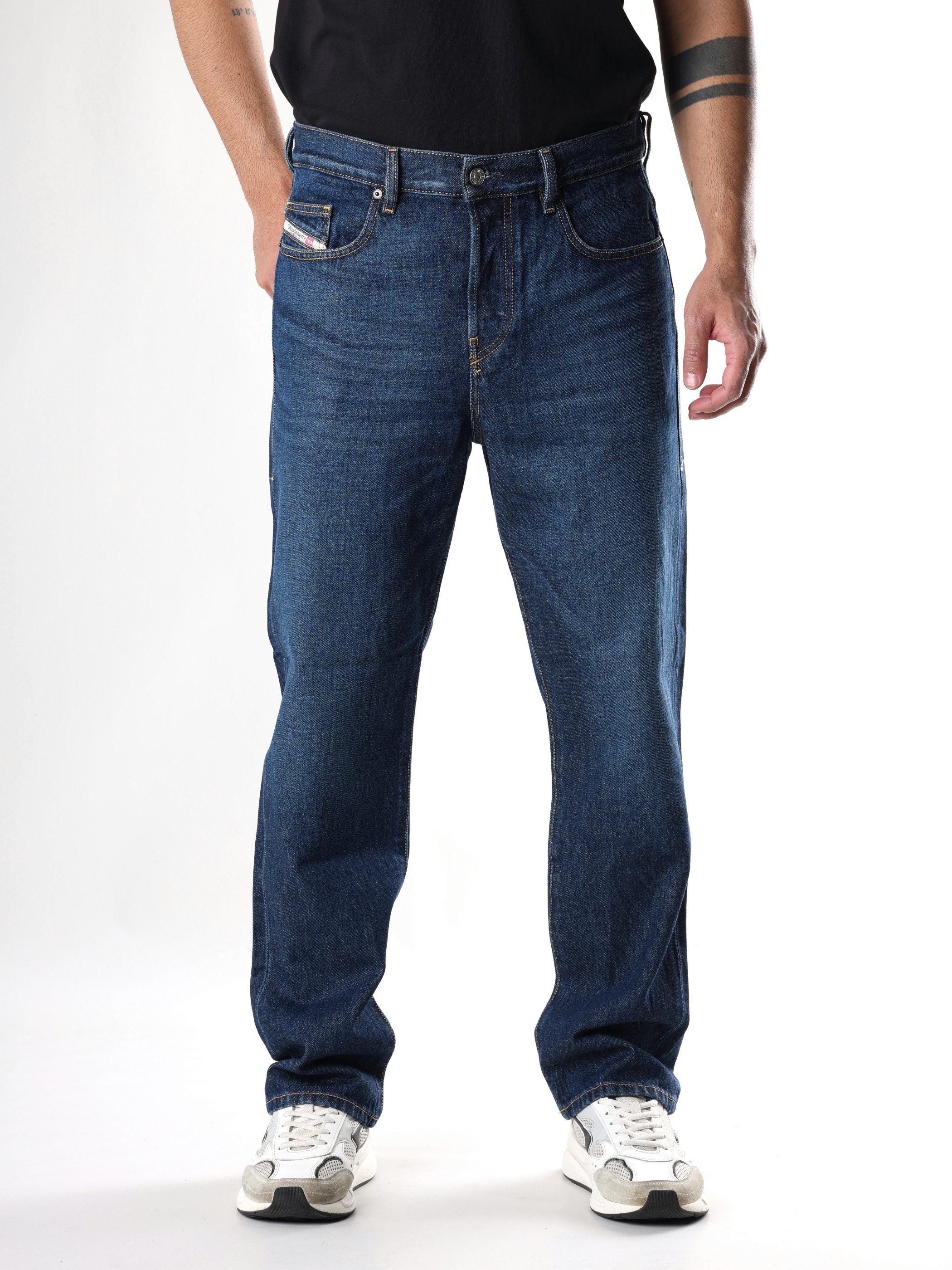 Diesel Straight-Jeans klassischer Regular Fit - 2020 D-Viker 09C03 bequemer Sitz, ohne Stretch