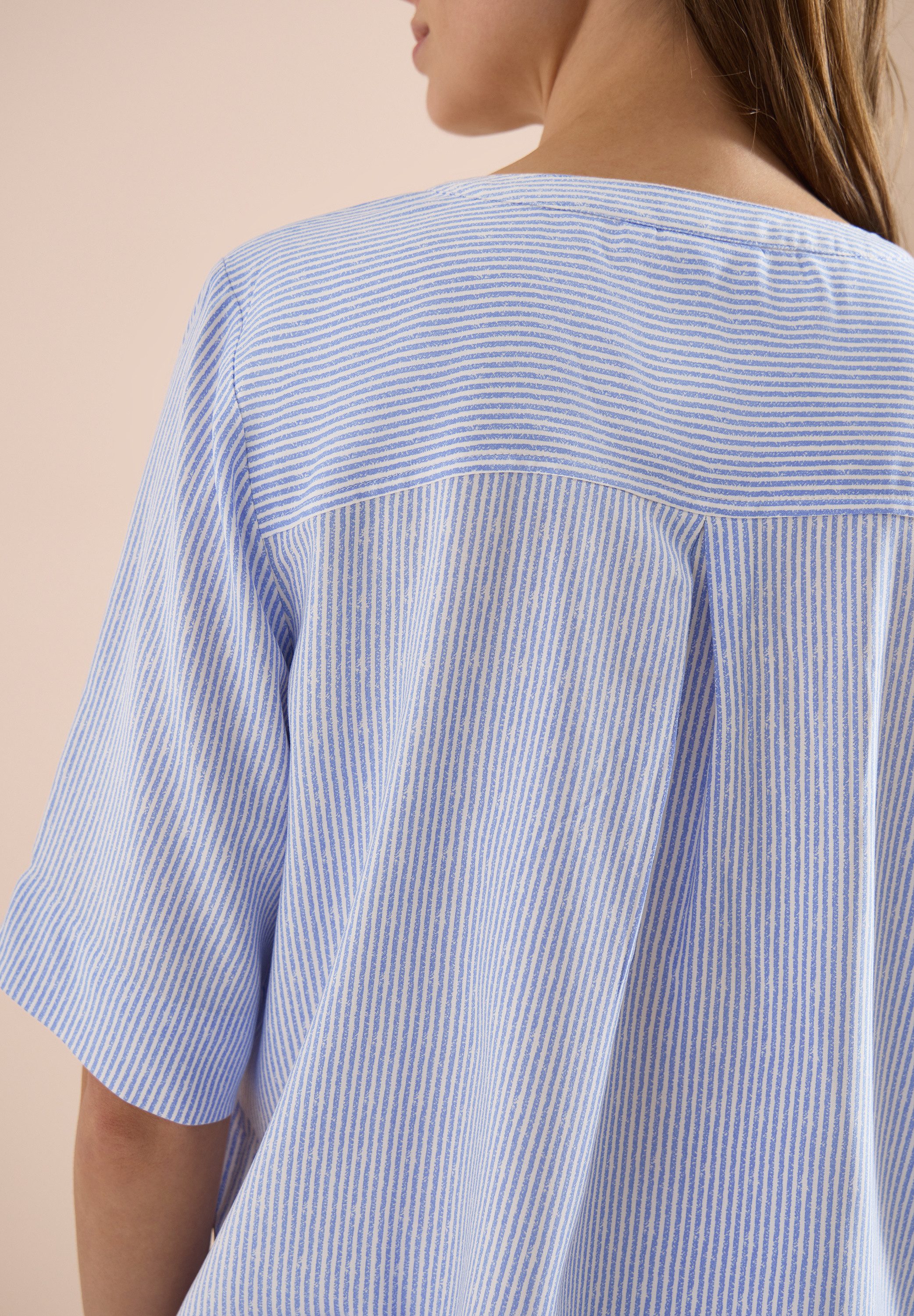 CECIL Kurzarmbluse Sommerbluse mit Split Neck und Streifen