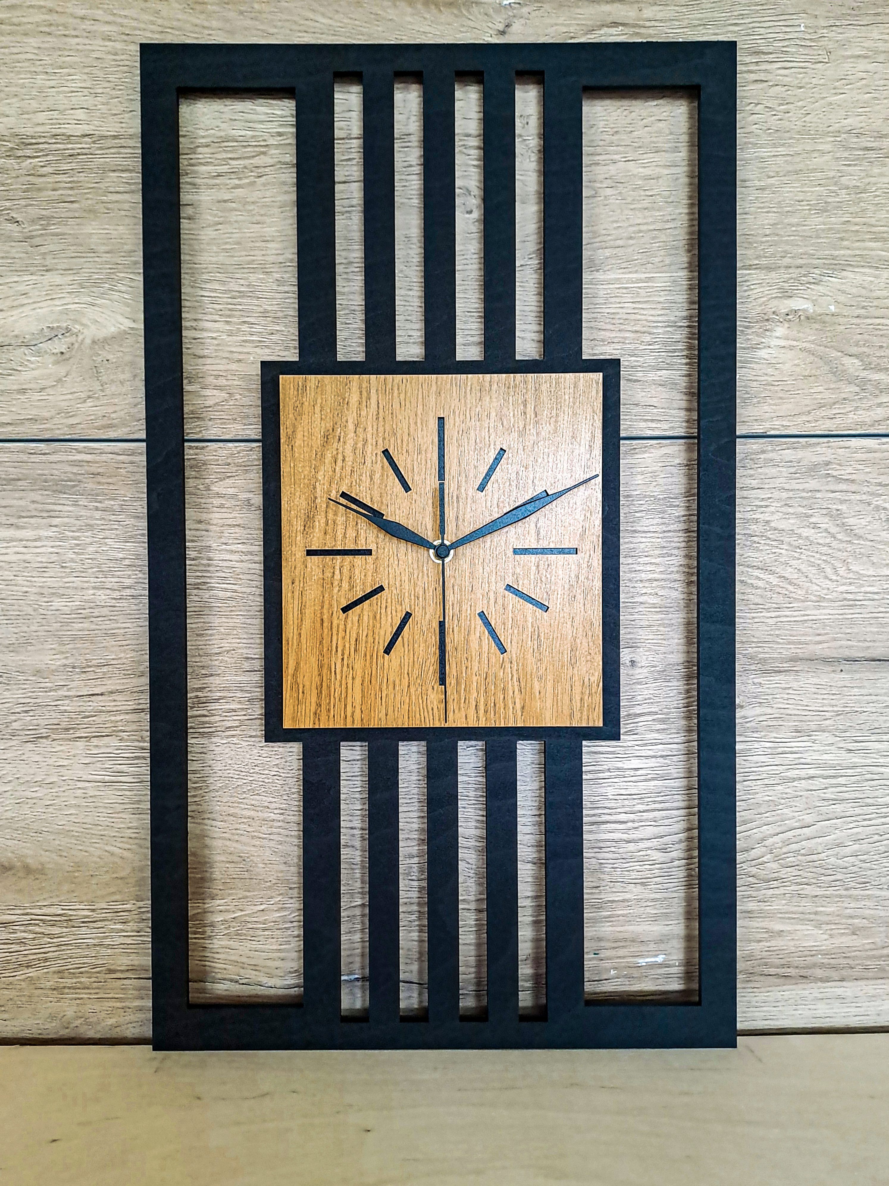 ORNAMENTI Wanduhr Grosse, moderne, geometrisch, Holz, hingucker, rechteckig hochkant (vertical, loft, ohne Ticken, Wanddeko, Holzdeko, leise / lautlos)