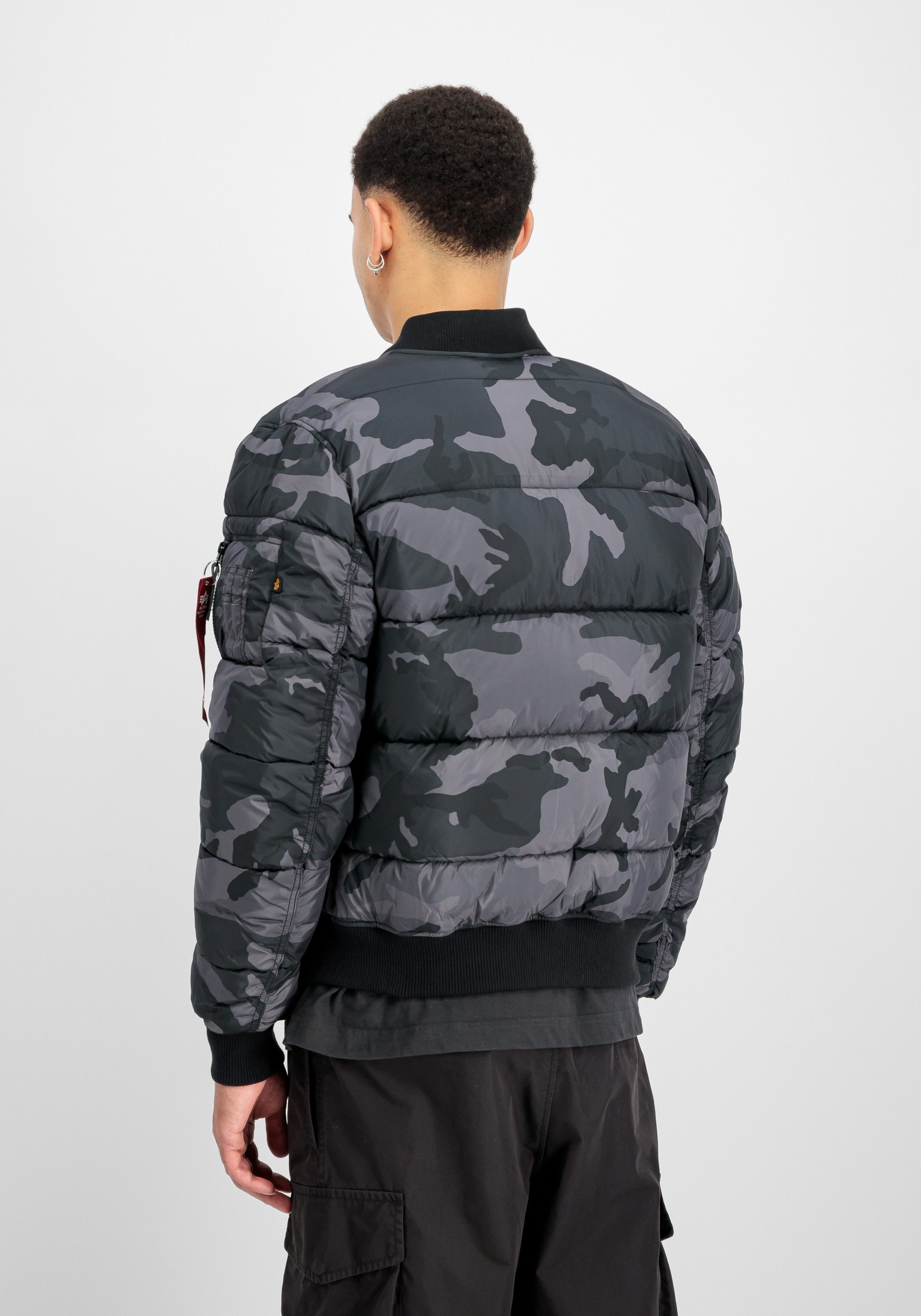 Alpha Industries Bomberjacke MA-1 Puffer Bomber Camo