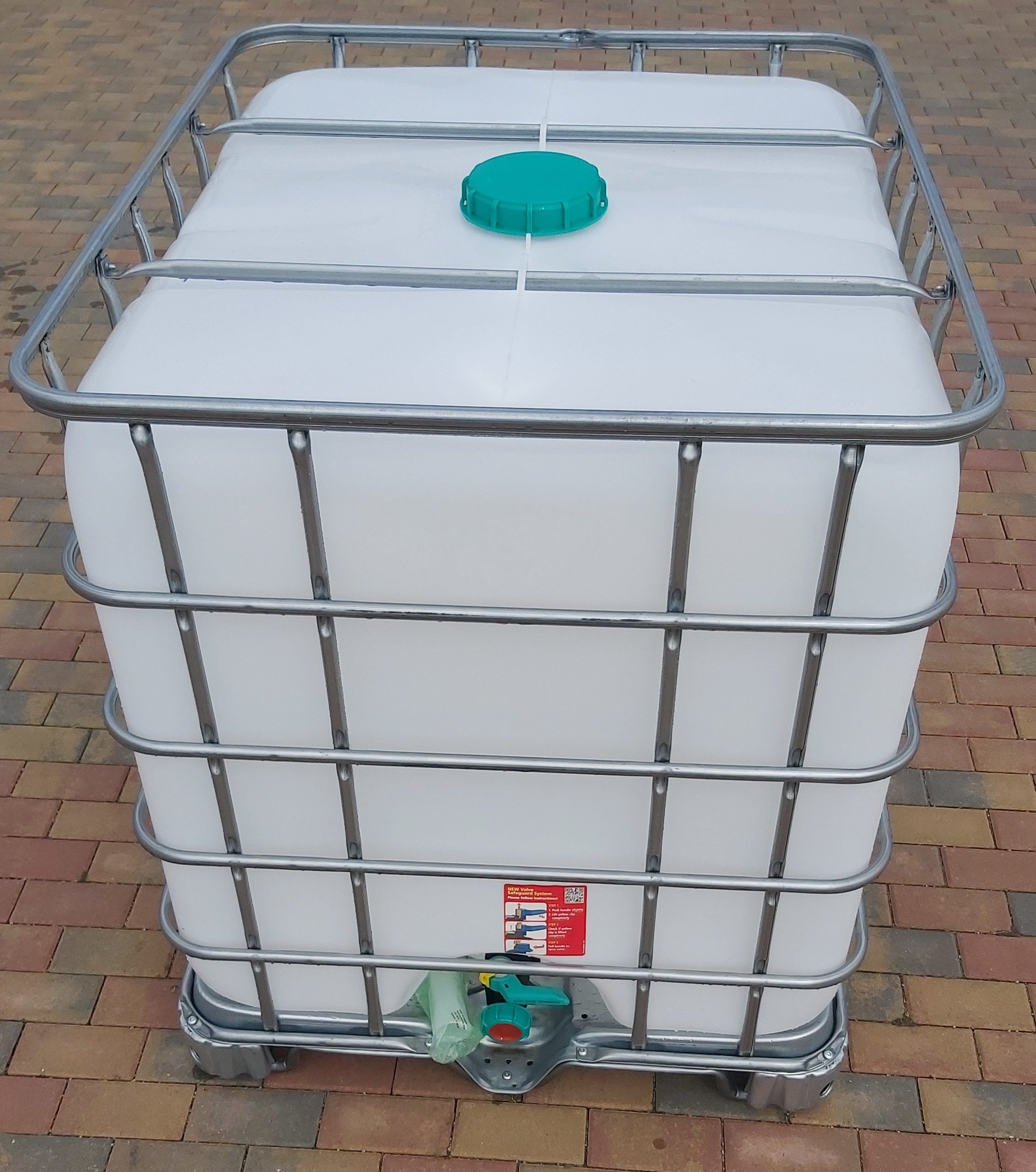 Voxtrade Regenwassertank IBC Container 1000 Liter Regenwassertank