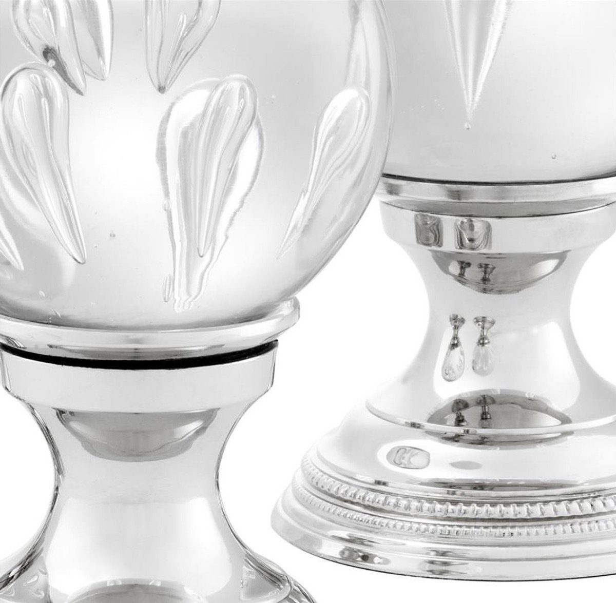 Casa Padrino Dekoobjekt Sockel Silber Deko Kugeln Glas Luxus Messing Wohnzimmer Set mit - 3er