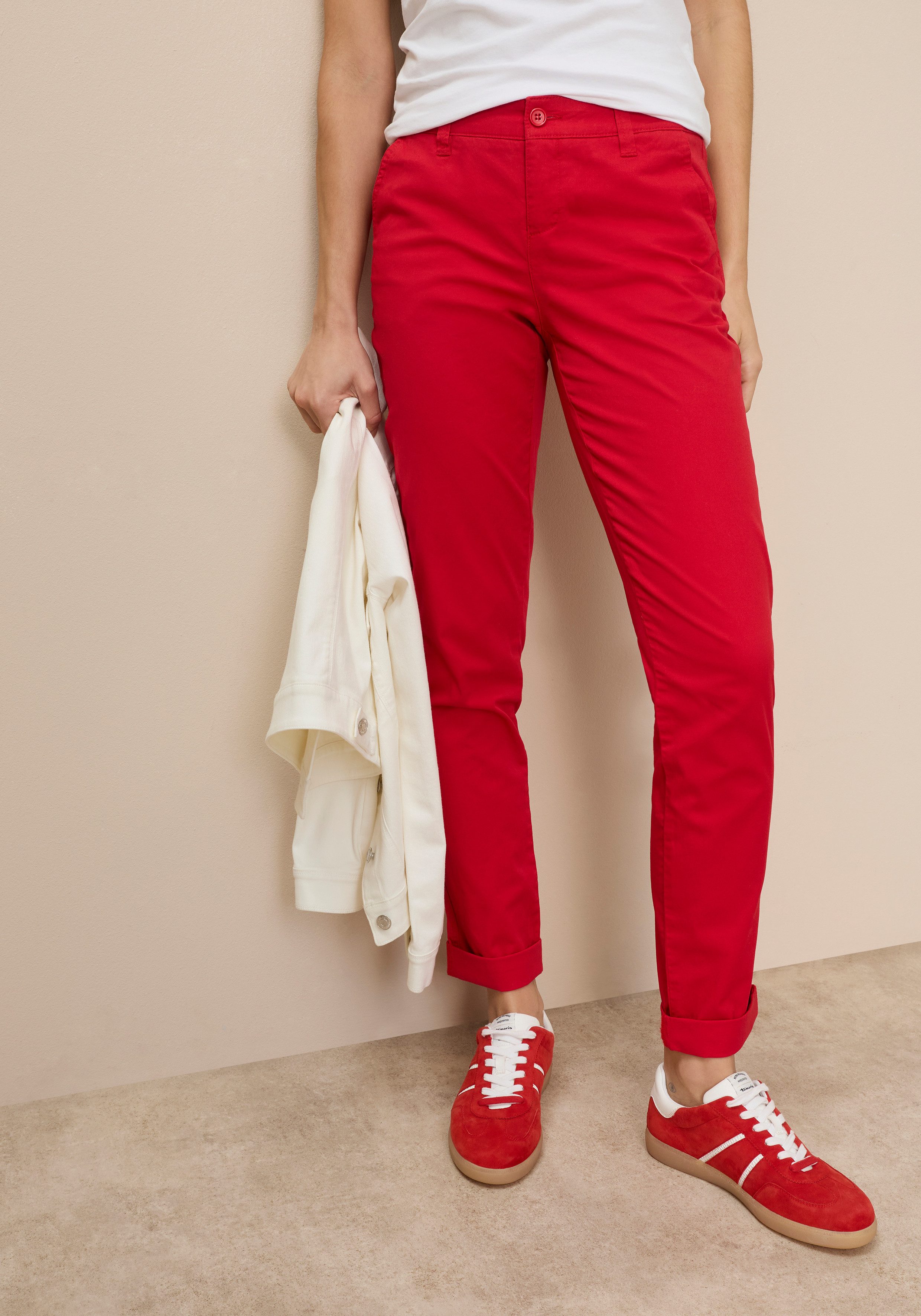 AJC Chinohose in lässiger Form mit Pattentaschen