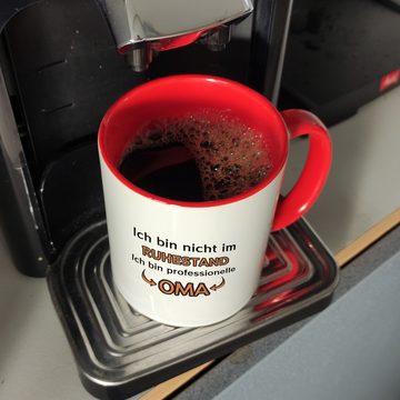 speecheese Tasse Ich bin nicht im Ruhestand. professionelle Oma Kaffeebecher Rot