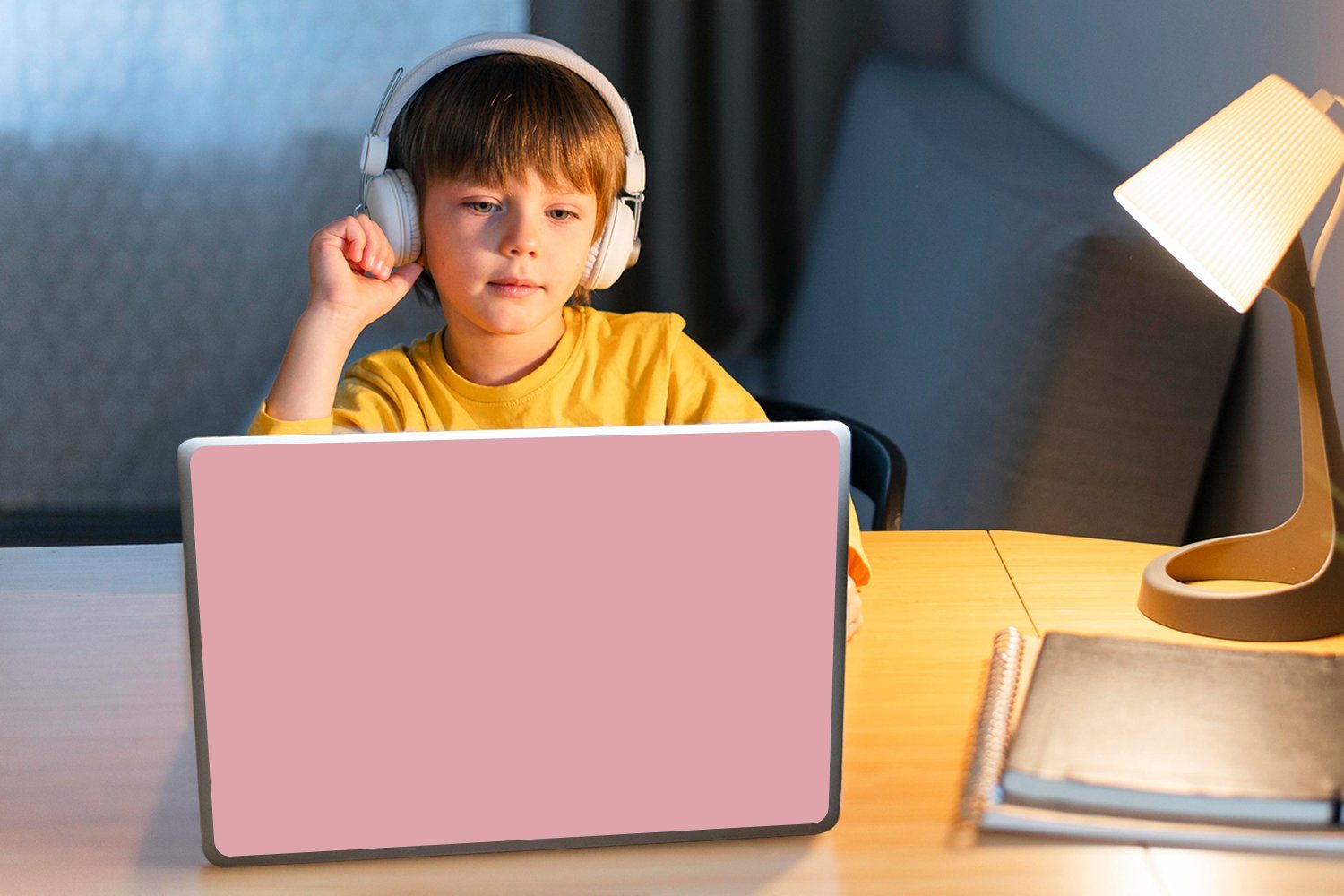 MuchoWow Laptop-Aufkleber Rosa - Farben - Innenraum - Einfarbig - Farbe, (1tlg), Laptop Folien Cover, Aufkleber, Sticker, Schutz vor Kratzern, 30x21 cm – Bild 3 von 5