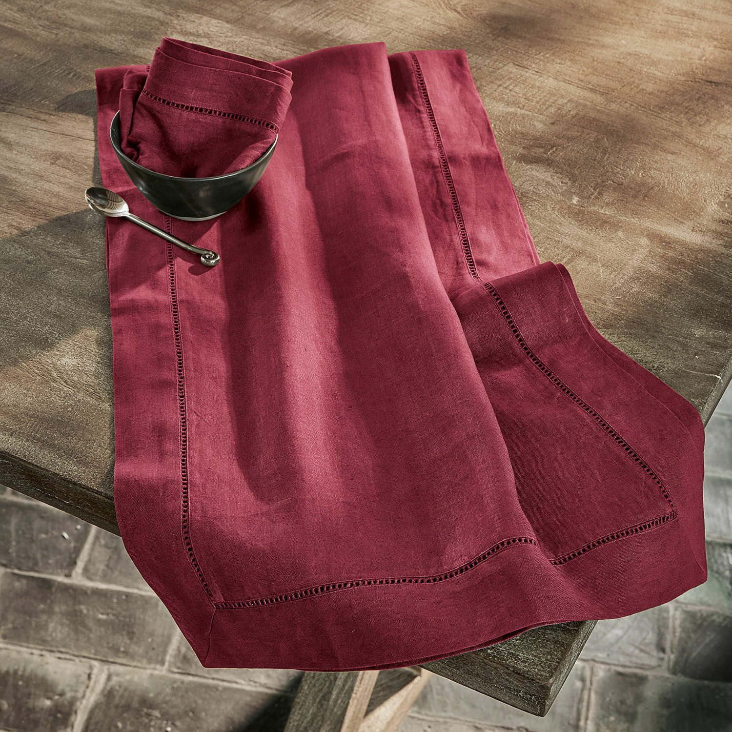 Mirabeau Tischläufer Tischläufer Covent Garden beere