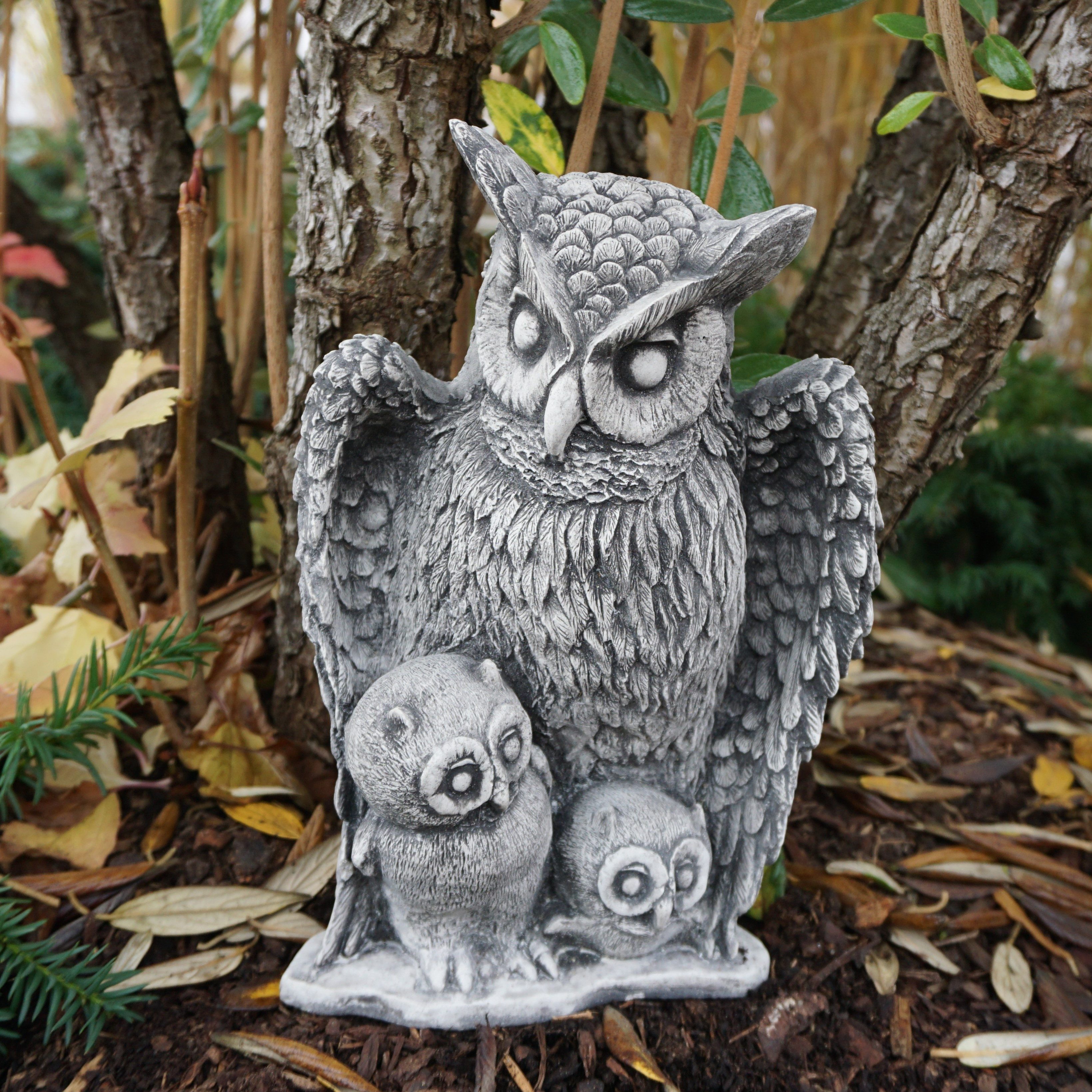 gartendekoparadies.de Gartenfigur Eulen-Familie mit Jungen, Steinfigur, H. 29 cm, 8 kg, Frostsicher