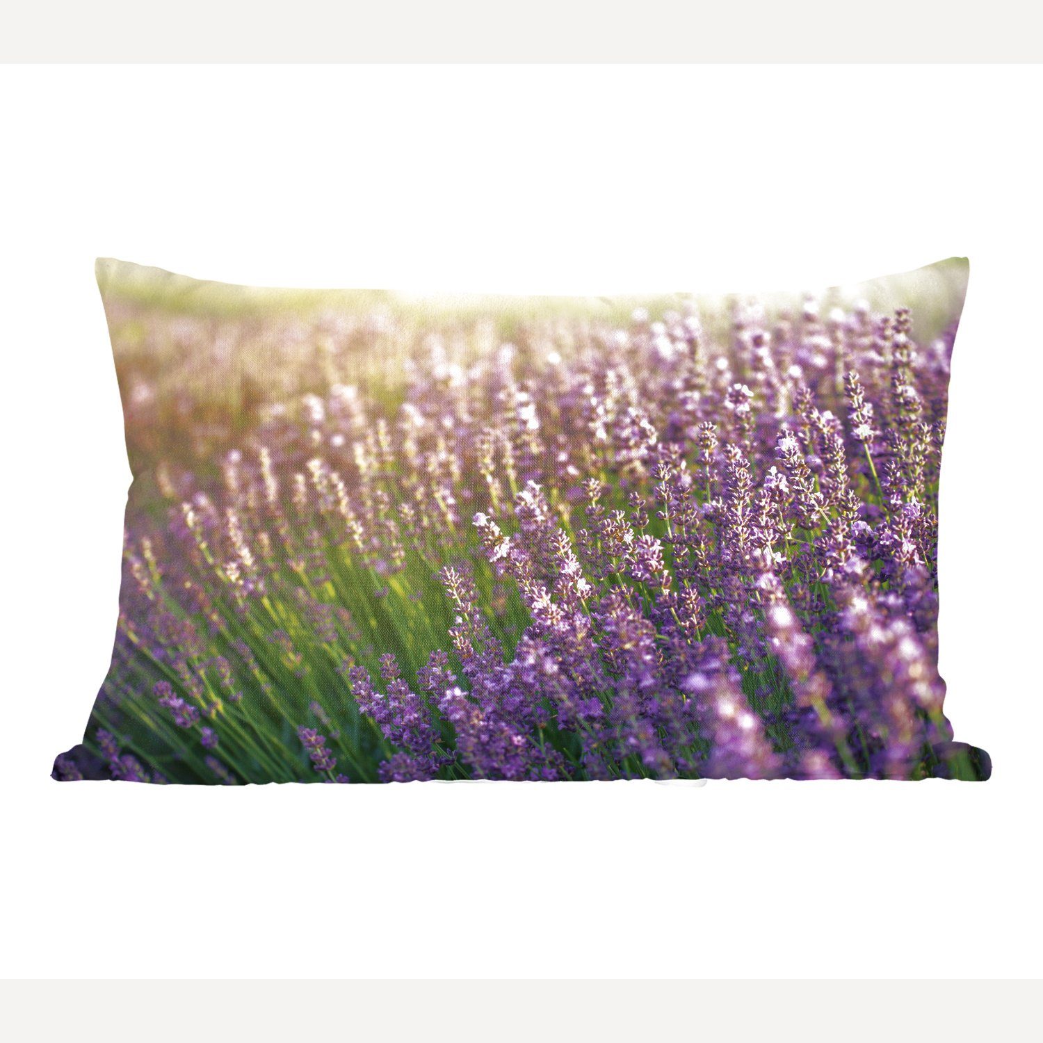 MuchoWow Dekokissen Lavendel auf einem Feld, Wohzimmer Dekoration, Zierkissen, Dekokissen mit Füllung, Schlafzimmer