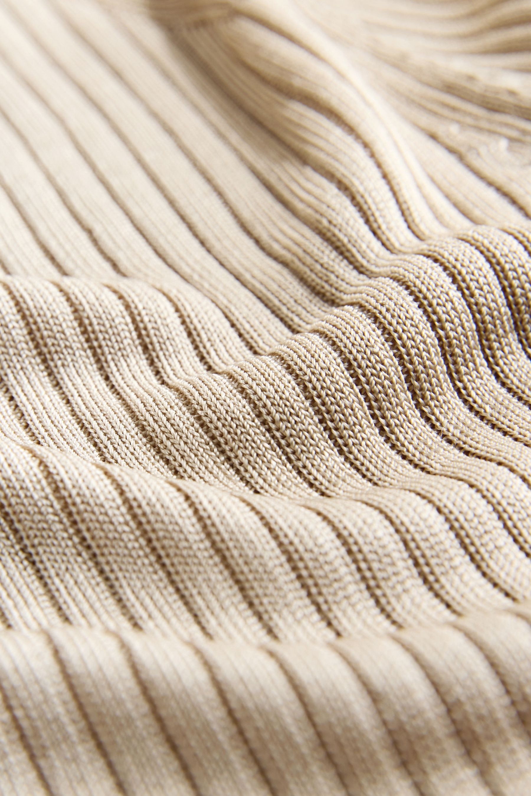 Next Strickpullover Langärmeliges, geripptes Strickoberteil mit Glanz (1-tlg)