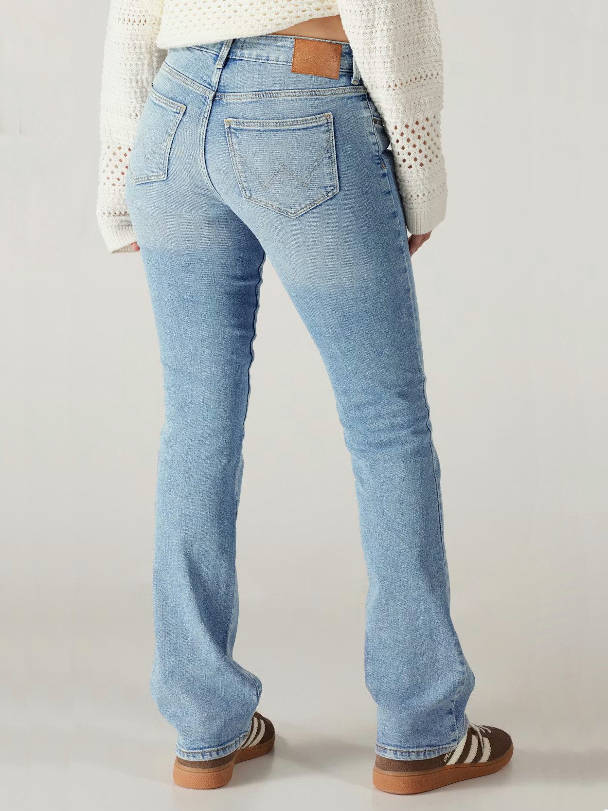 Wrangler Bootcut-Jeans Supersoft, Slim Fit - BOOTCUT STELTH mittlere Leibhöhe