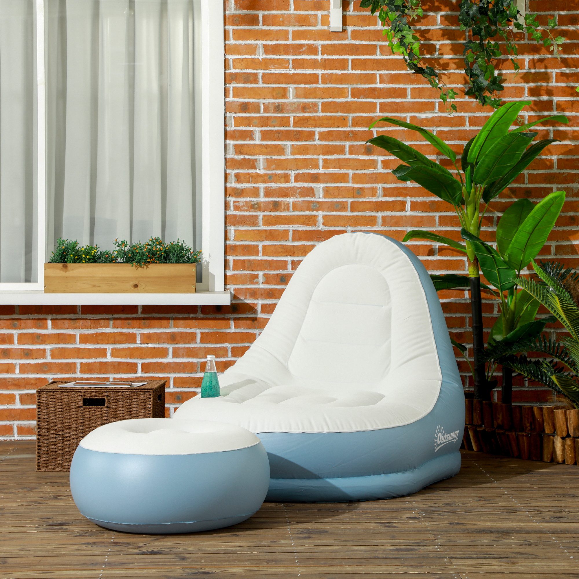 Outsunny Luftsessel Aufblasbares Sofa mit Fußhocker und Becherhalter, (Aufblasbarer Sessel, 2-tlg., Luftsofa), für Camping, Zuhause, Weiß+Blau, 125 x 100 x 87 cm