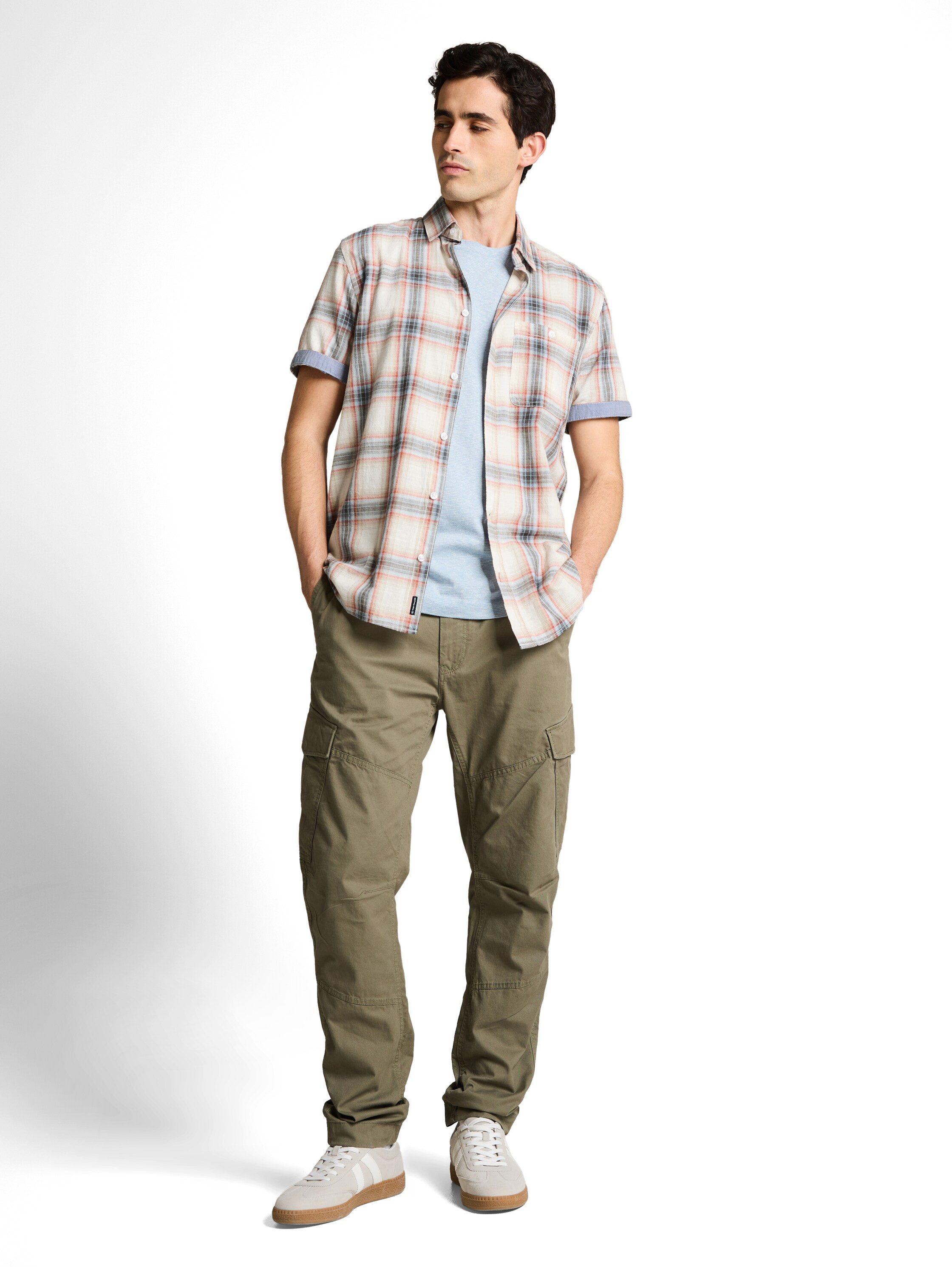 white multicolor check