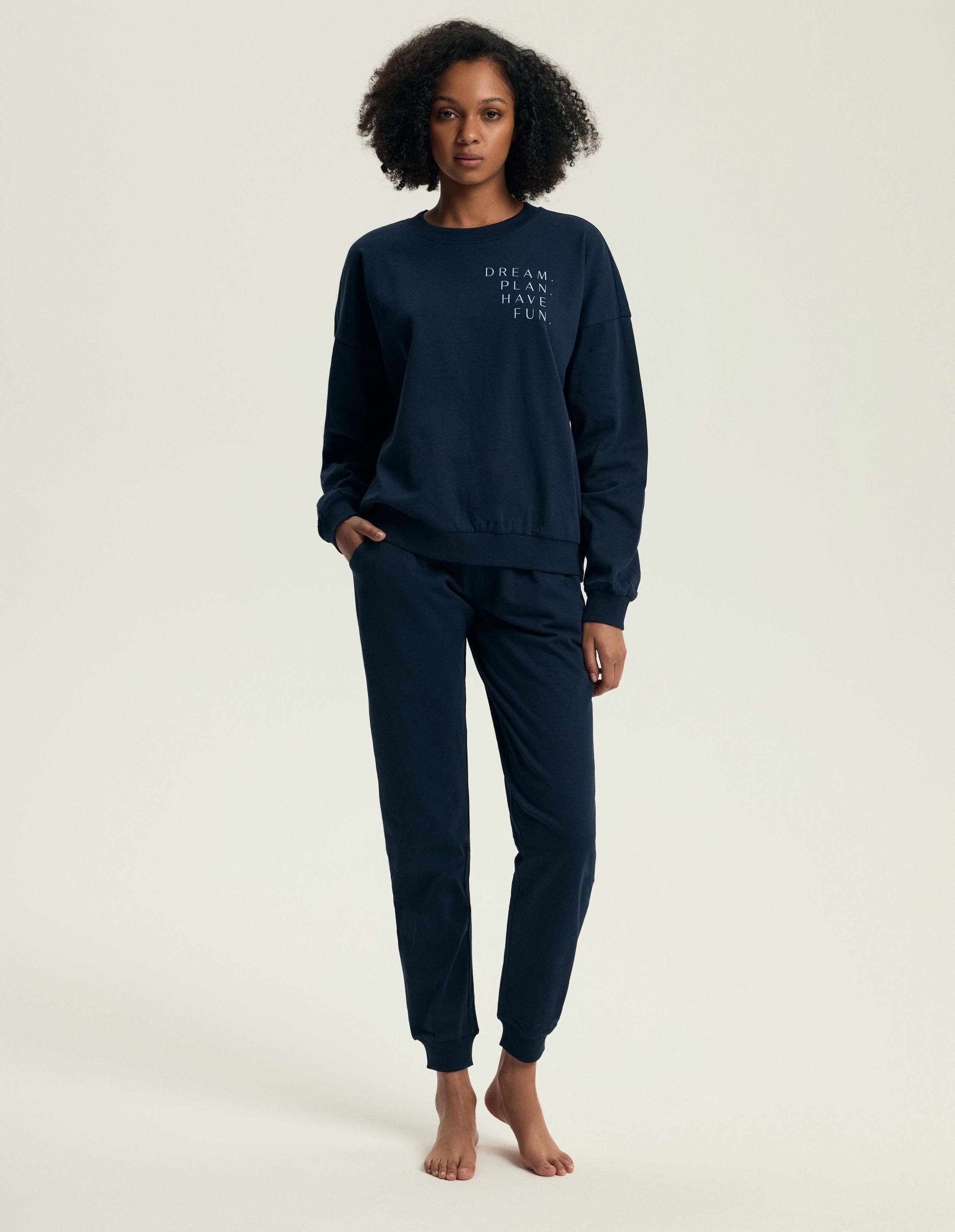 Henderson Hausanzug Hausanzug Loungewear Set aus Baumwolle langärmlig angenehm Delancy (2 tlg)