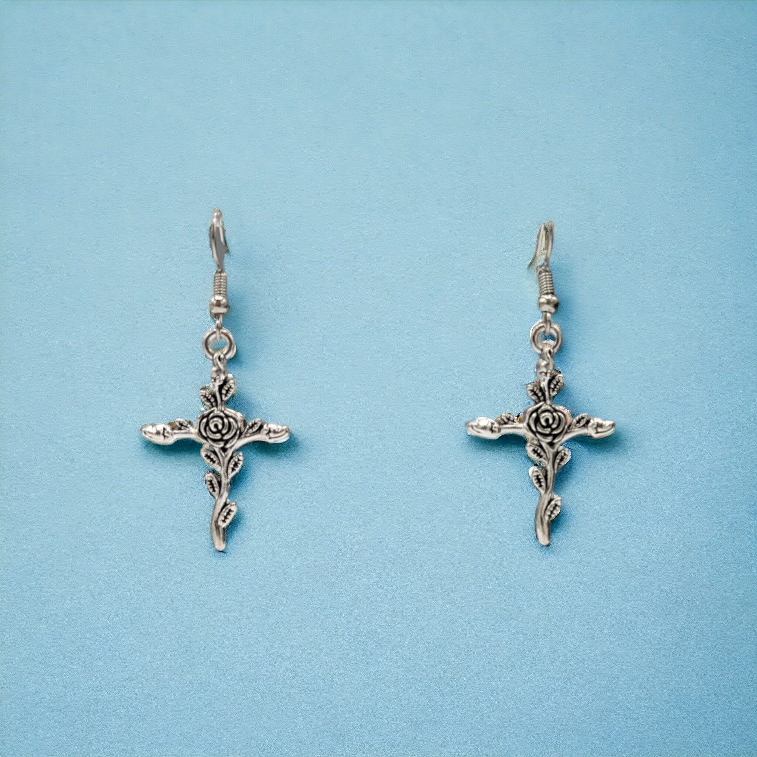 Eyecatcher Paar Ohrhaken Elegante Kreuz-Ohrringe mit Rosenmotiv (Paar)