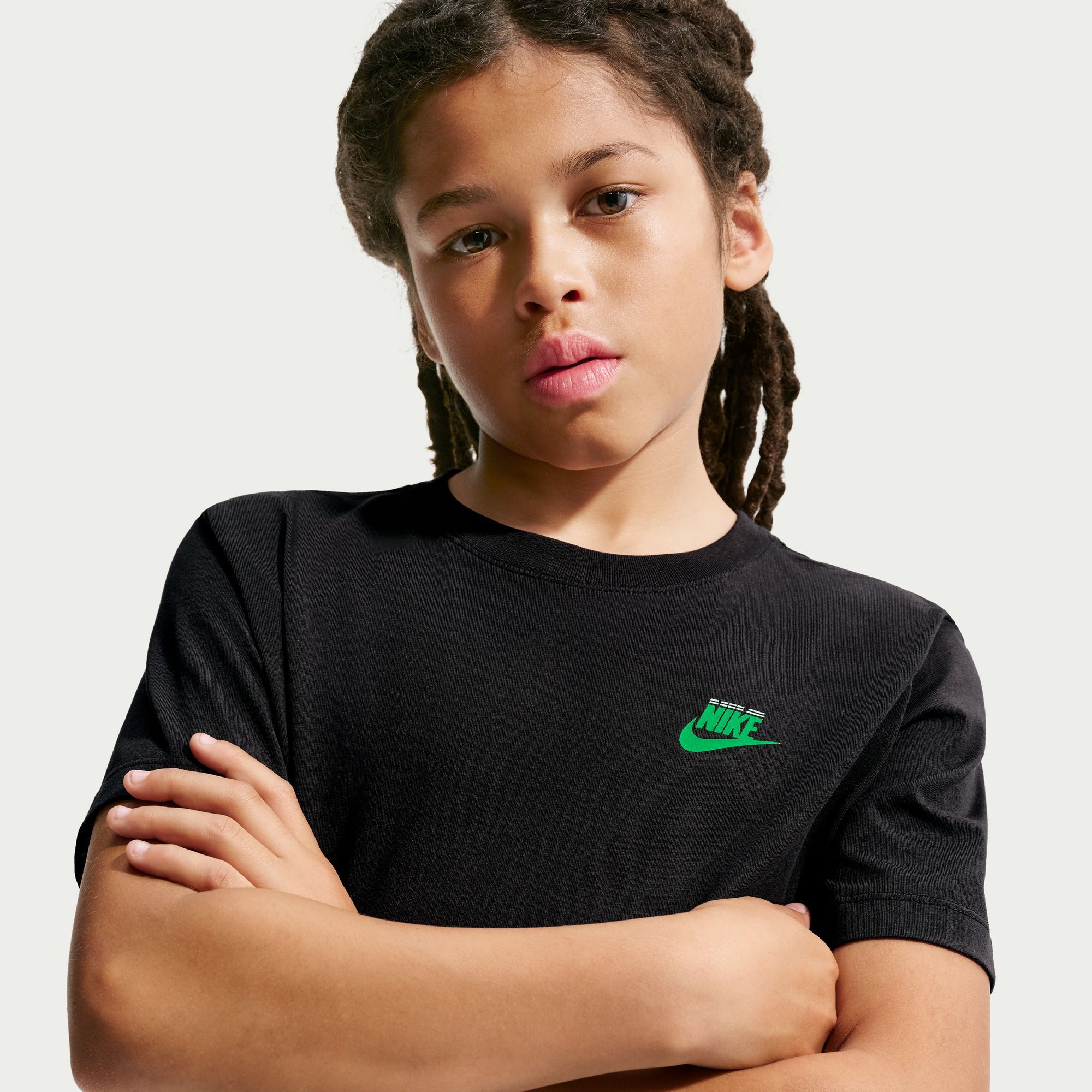 Nike Sportswear T-Shirt K NSW TEE BREAD Für Kinder und Jugendliche
