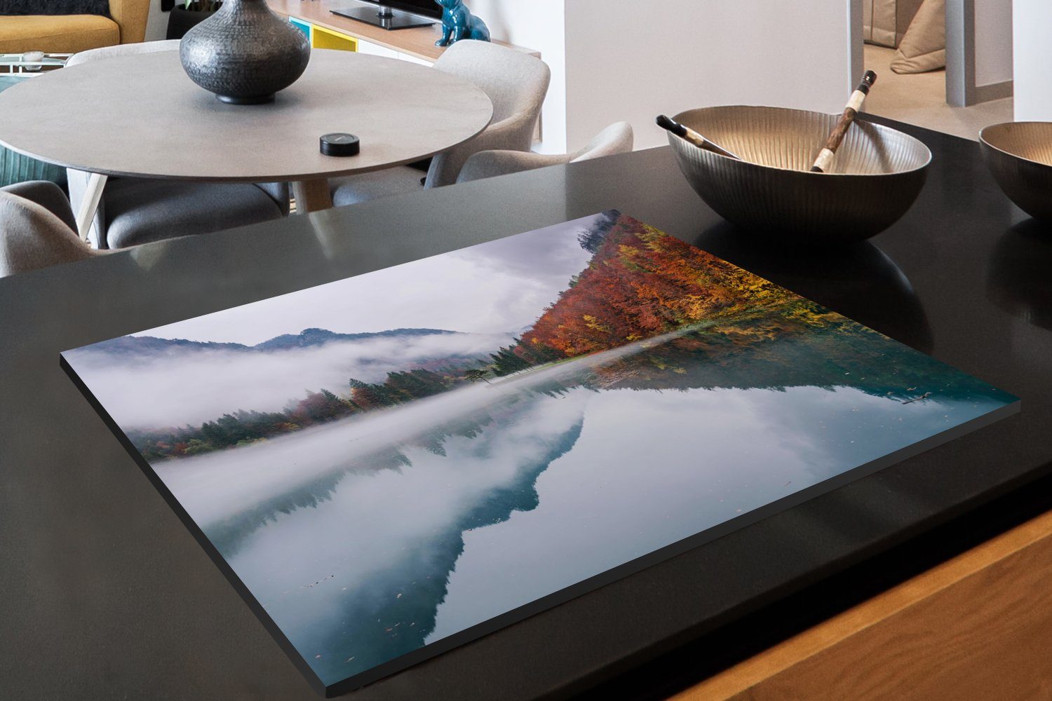 MuchoWow Herdblende-/Abdeckplatte Herbst - Nebel Schutz cm, küche, Landschaft, tlg), Induktionskochfeld (1 - Wasser für Vinyl, - 80x52 Ceranfeldabdeckung die