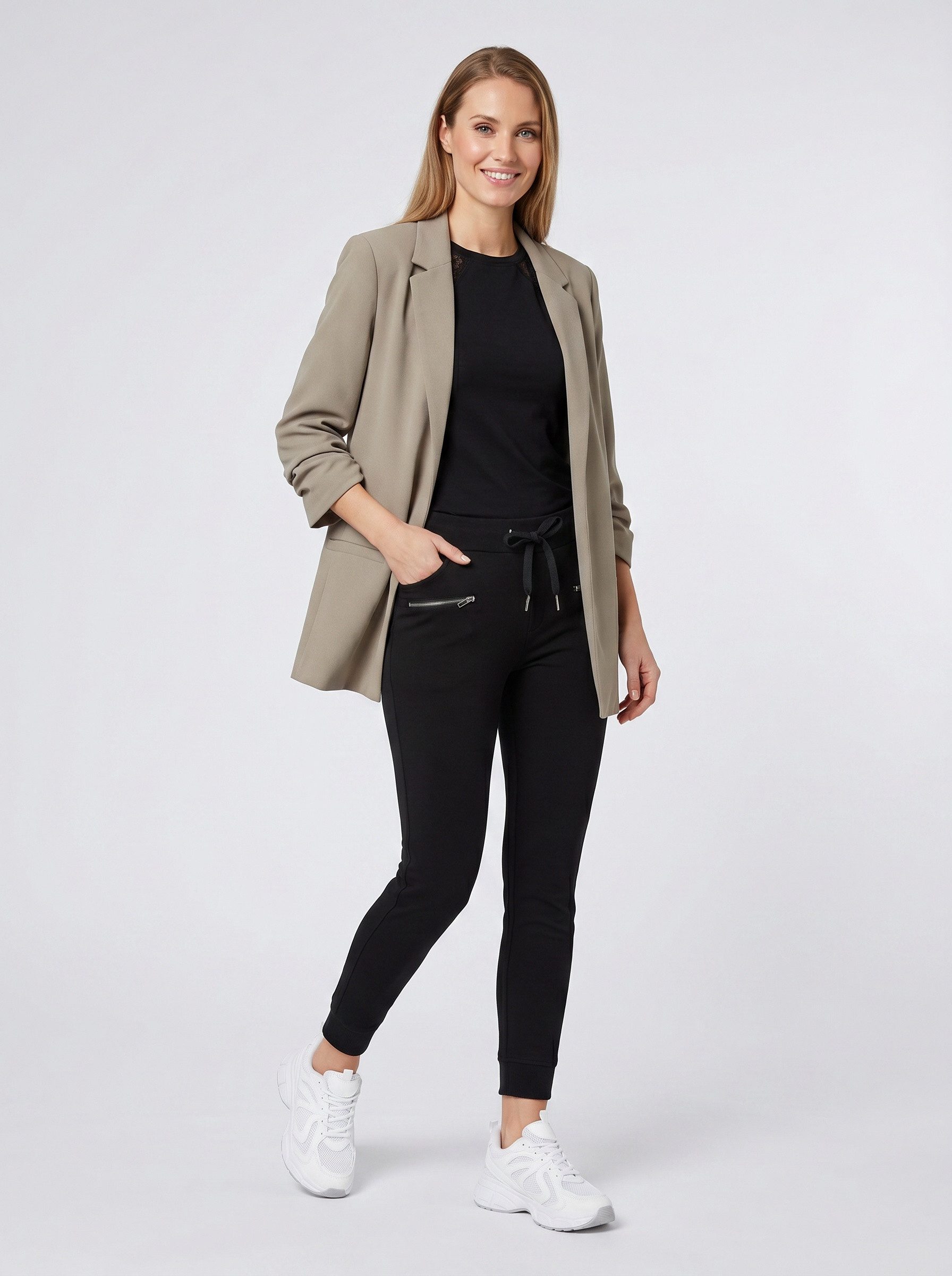 Zum Outfit 10
