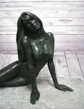 Bronzeskulpturen Skulptur Bronzefigur sitzender Frauenakt erotisch