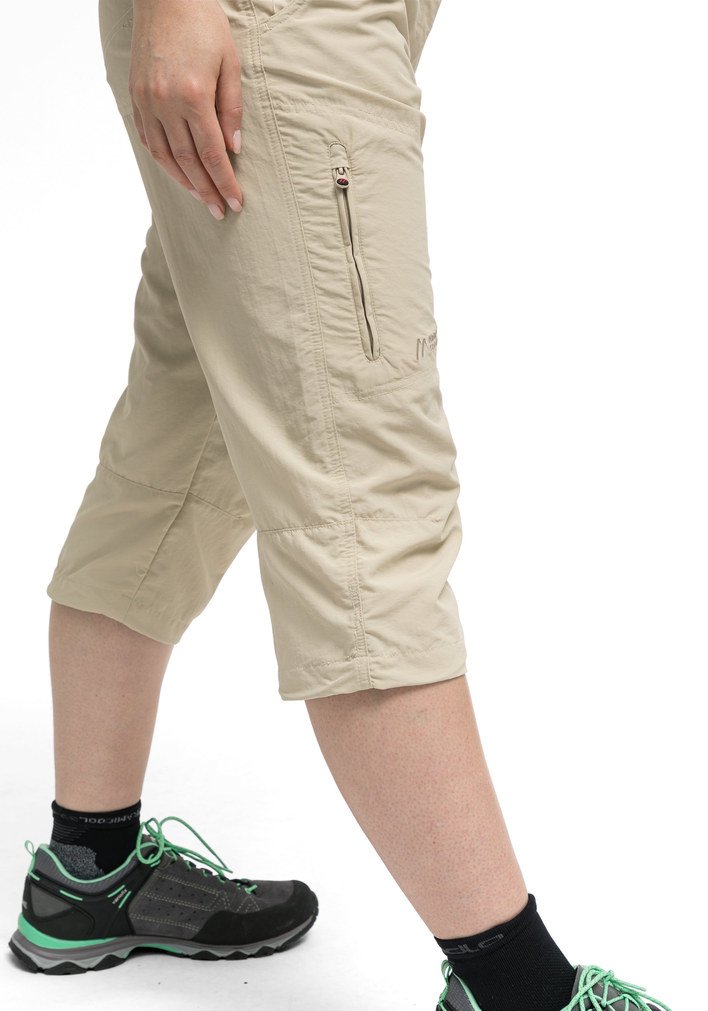 Maier Sports Caprihose Neckar kurze Hose Damen, luftige Wanderhose, leichte Outdoorhose, Reg Fit