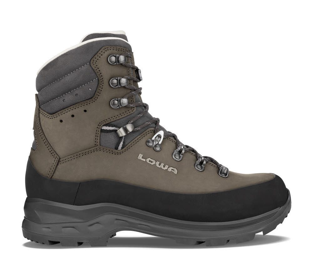 Lowa Wanderstiefel günstig online kaufen