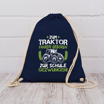 Shirtracer Turnbeutel Zum Traktor fahren geboren zur Schule gezwungen Grün/Weiß, Schulanfang & Einschulung Geschenk Turnbeutel