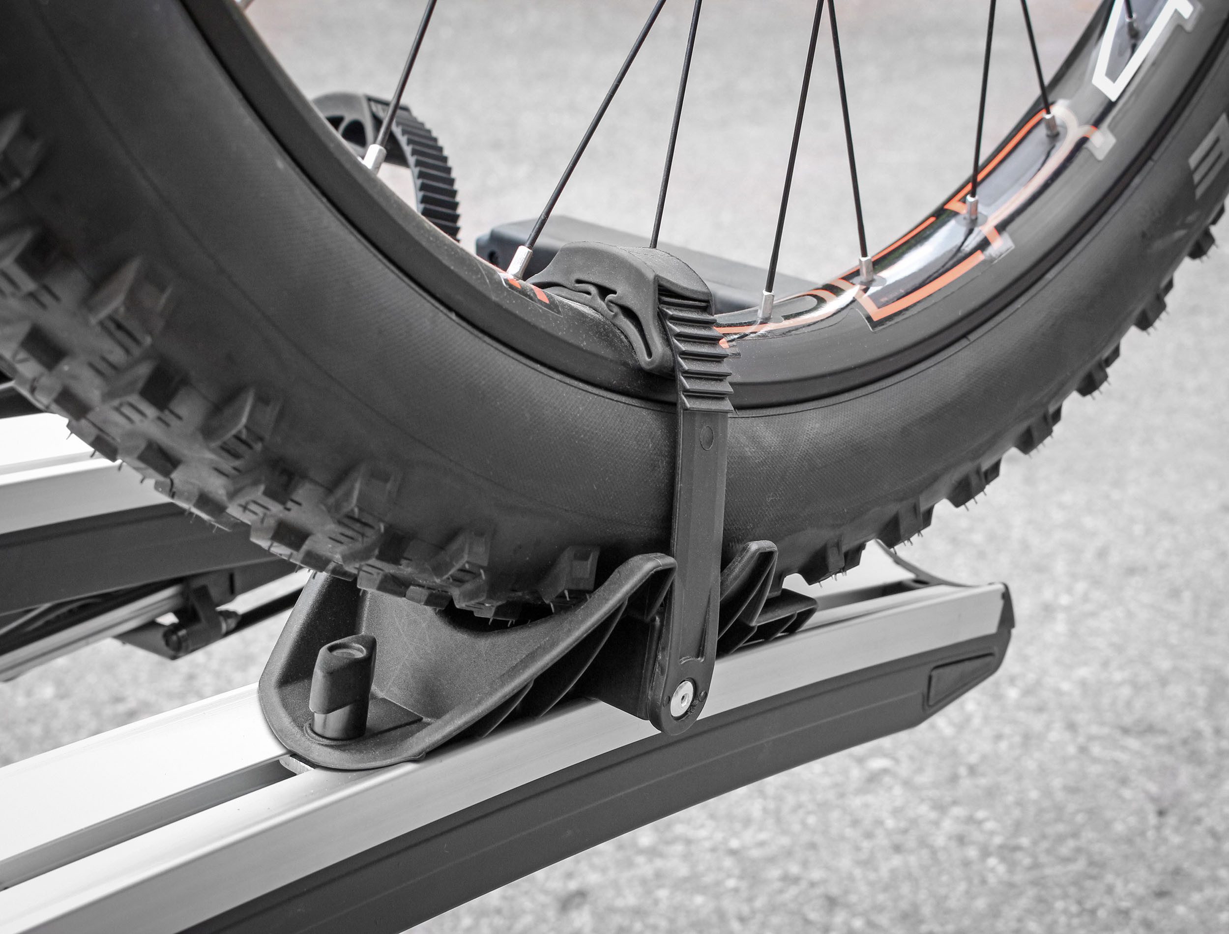EUFAB Fahrradträger-Radstopper Radstopper für breite Reifen, (Packung, 2-St., Geeignet für EUFAB Premium 2, Premium 2+, Premium 3), Für breite Reifen