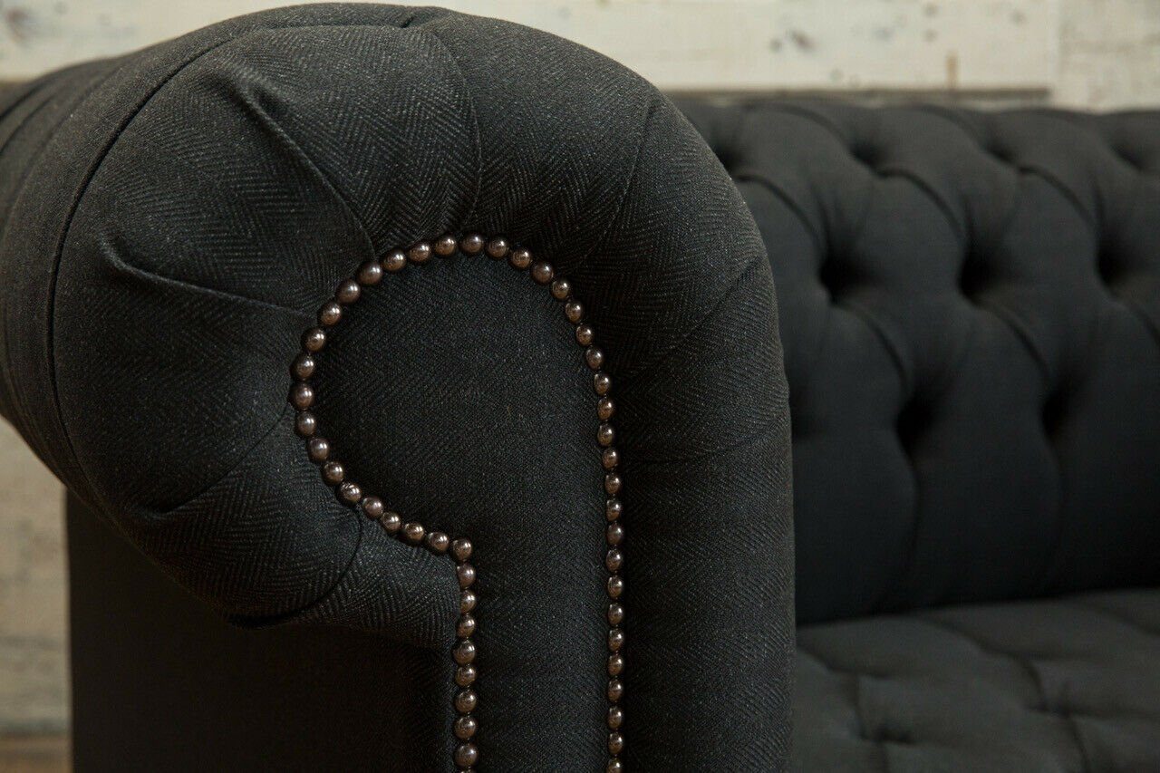Polster 3 Couch Chesterfield-Sofa Chesterfield Design Rückenlehne Die Knöpfen. Sofas mit JVmoebel Couchen, Sitzer Sofa Luxus