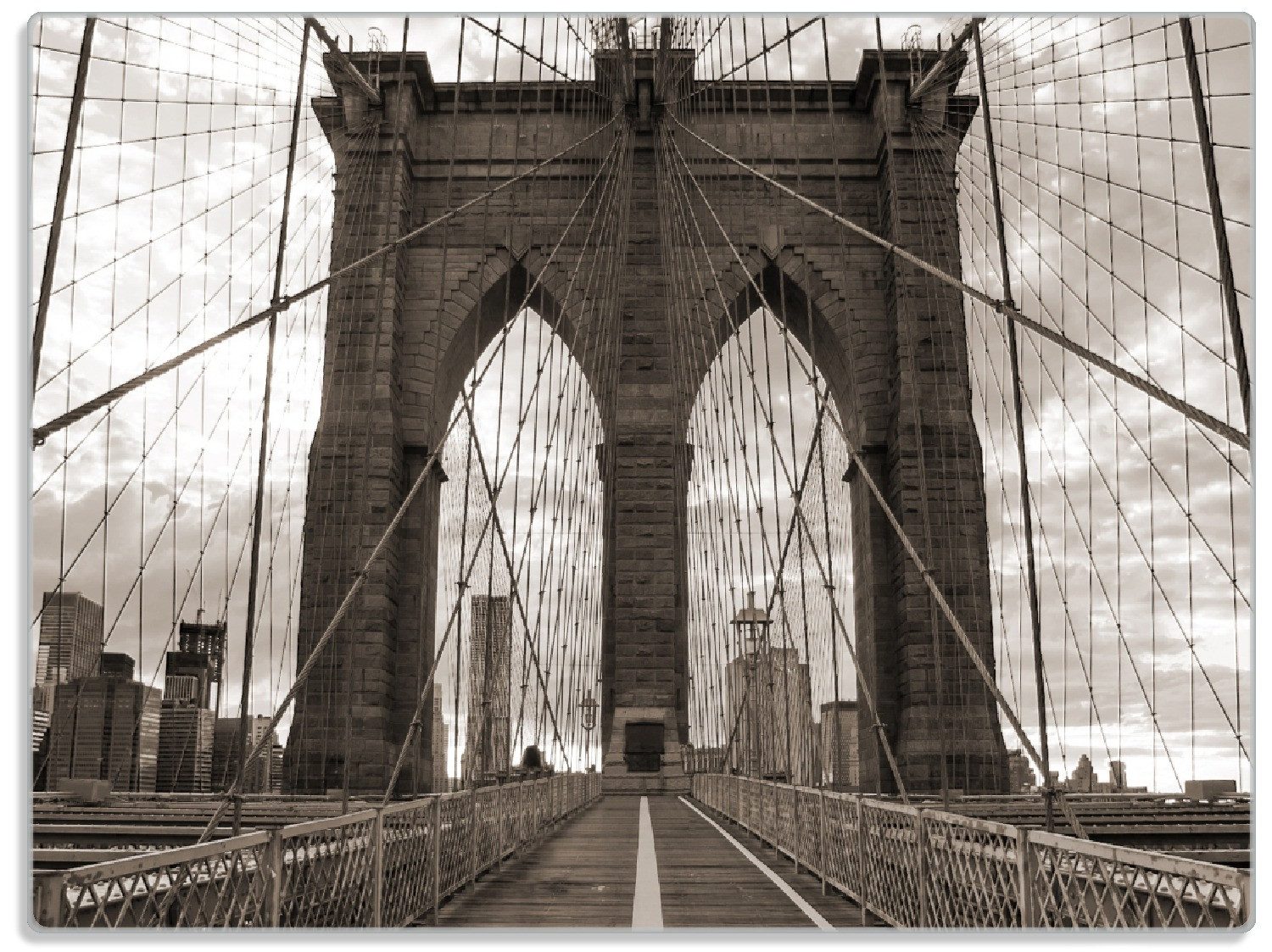 Wallario Schneidebrett Brooklyn Bridge in New York, ESG-Sicherheitsglas, (inkl. rutschfester Gummifüße 4mm, 1-St), 30x40cm