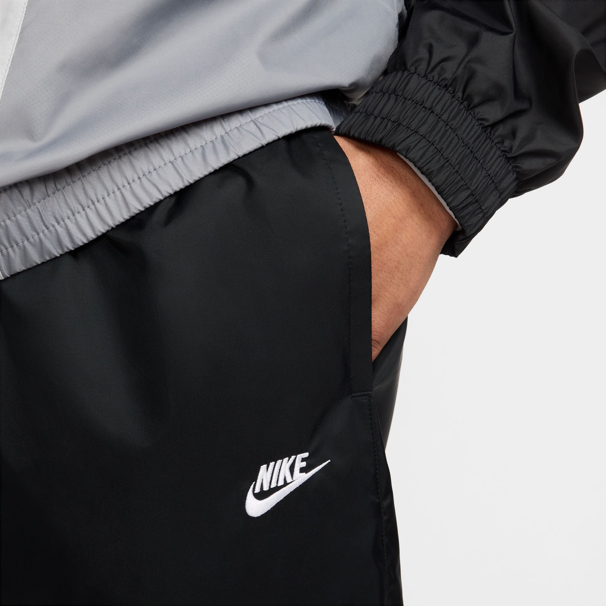 Nike Sportswear Trainingsanzug M NK CLUB WVN TRK SUIT, 2-teiliges Set, aus gewebtem Taftmaterial