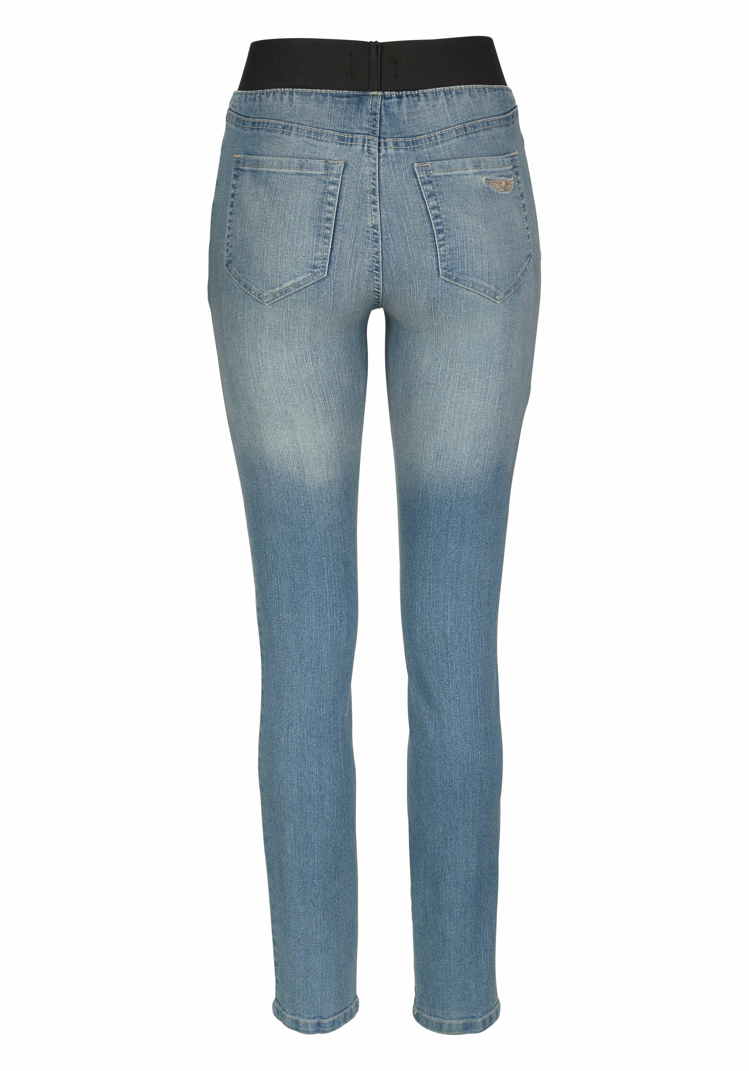 Arizona Skinny-fit-Jeans extra-enger Schnitt, komfortable Leibhöhe, Used-Look-Waschung