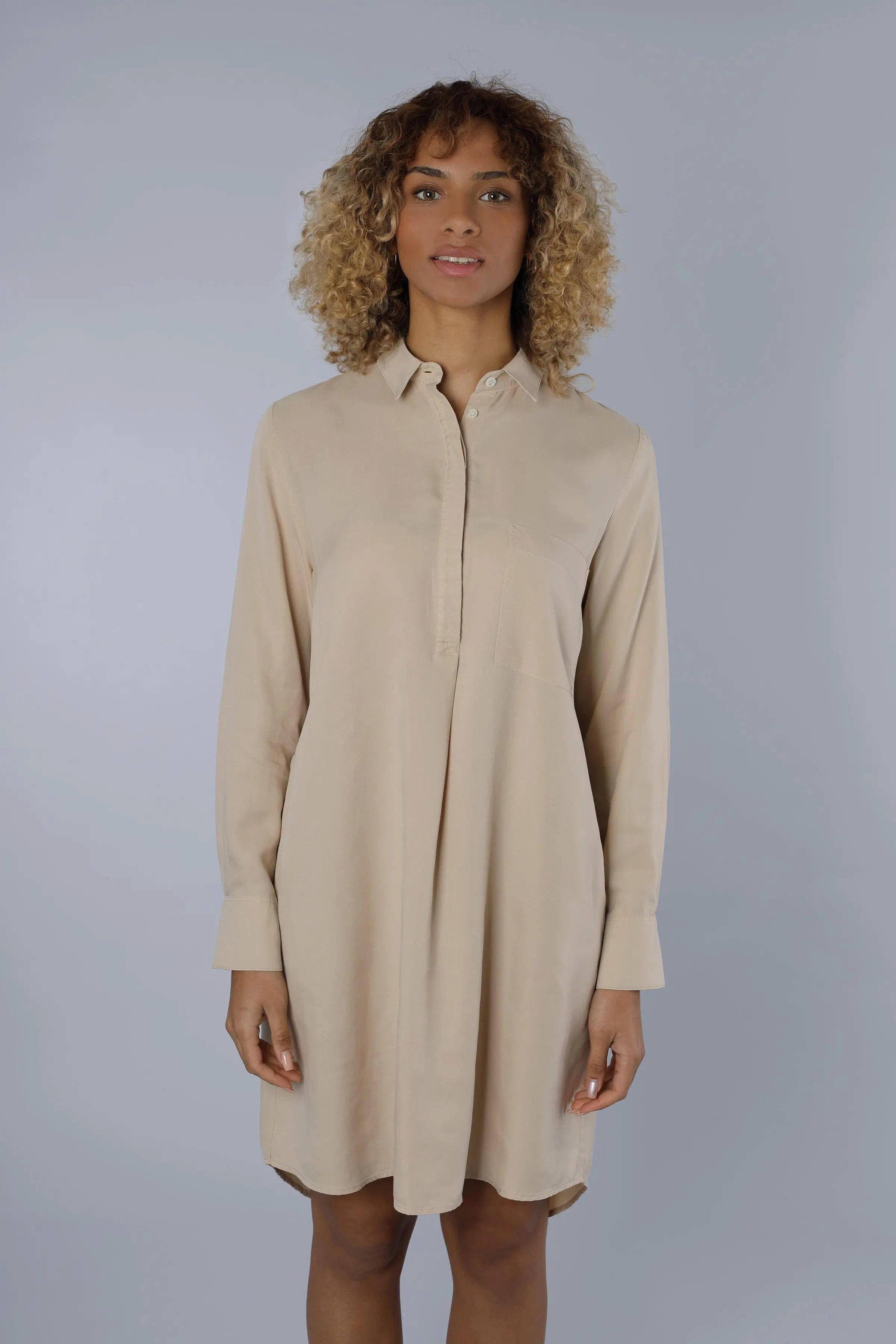 NADINE H Sommerkleid Nadine H leichtes Leinen-Sommerkleid mit Knopfleiste und Kragen in