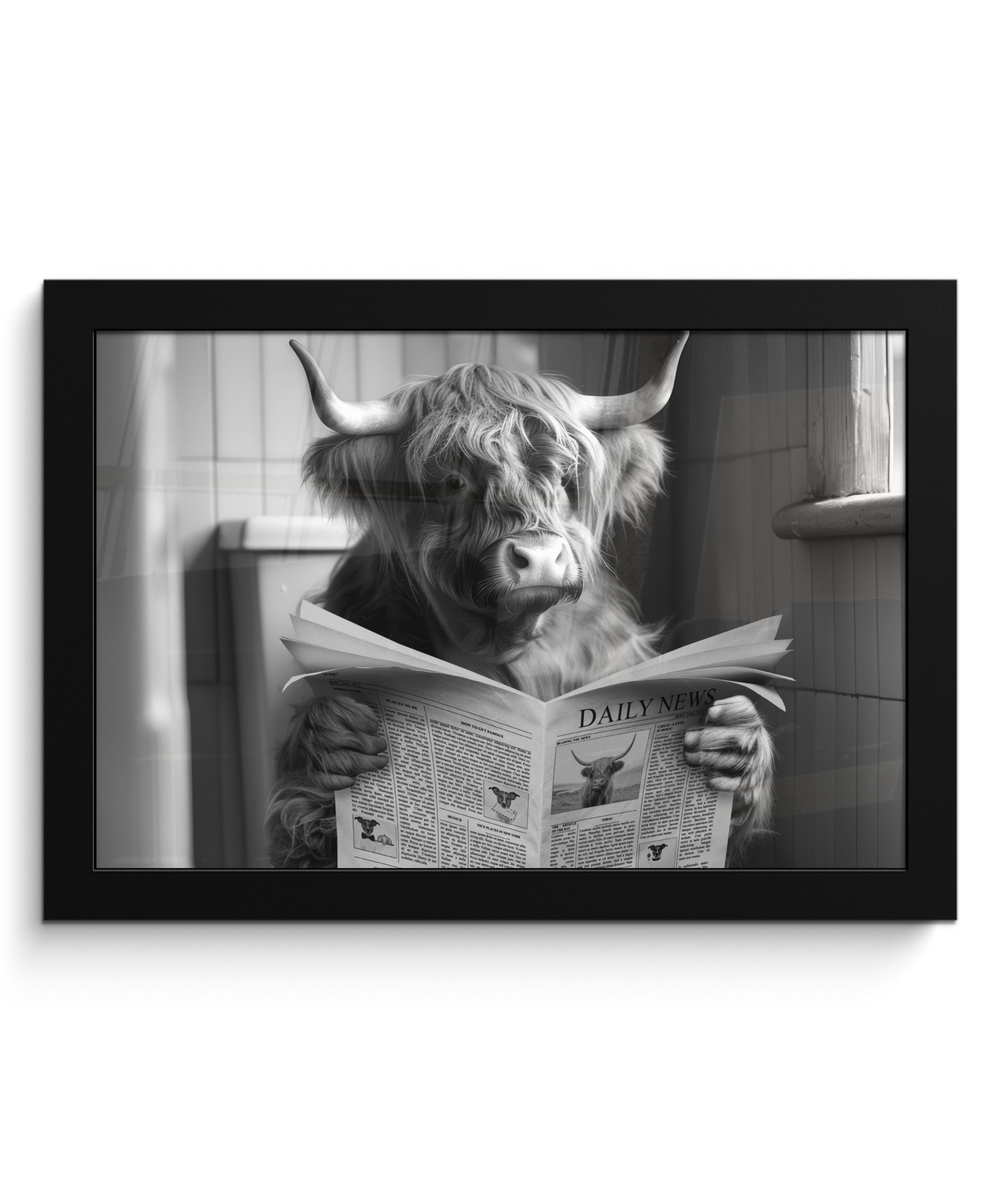 MuchoWow Poster Schottischer Highlander - Kuh - Zeitung - WC - Schwarz-Weiß, (1 St), Wandbilder, Deko Wohnzimmer Schlafzimmer, 30x20 cm
