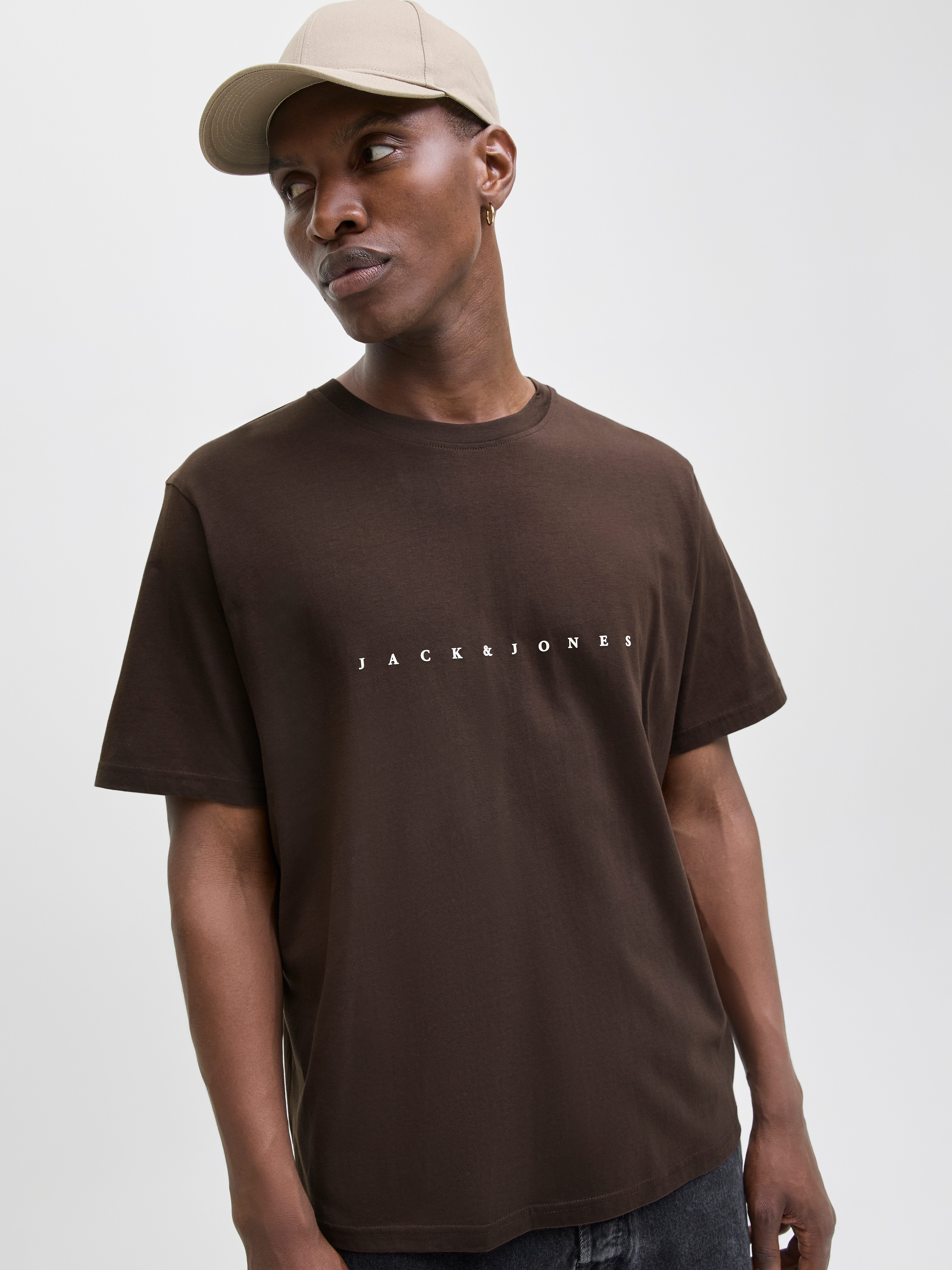 Jack & Jones Rundhalsshirt JJESTAR mit Pigmentprint und Baumwollgefühl mit günstig online kaufen