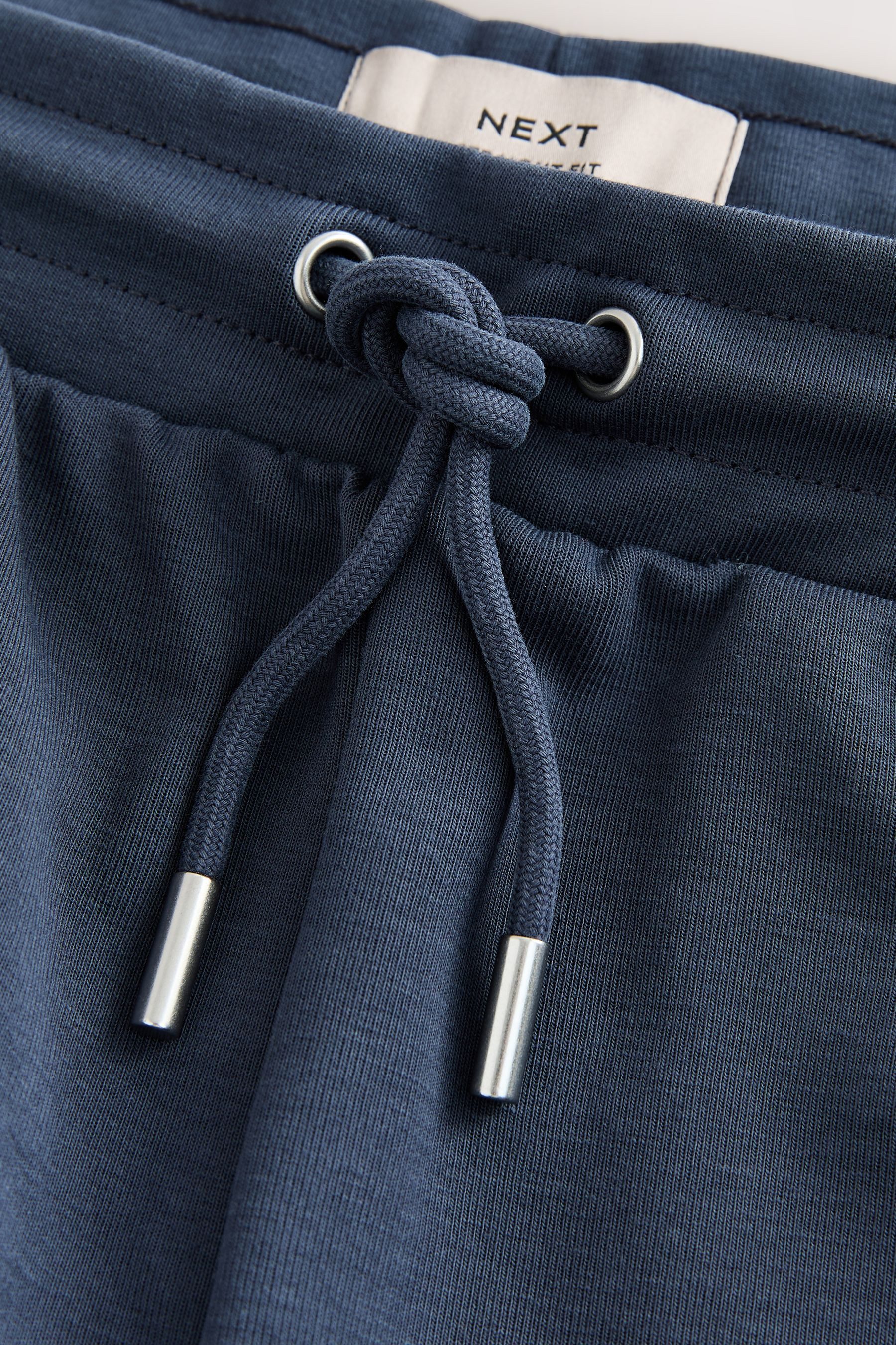 Next Sweatshorts Straight Fit Jersey-Shorts, Reißverschlusstasche (1-tlg)