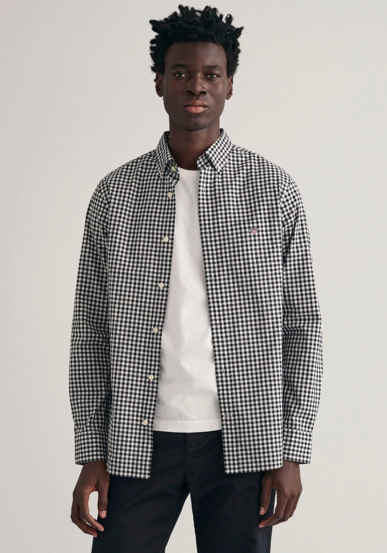 Gant Langarmhemd REG POPLIN GINGHAM SHIRT mit Logostickerei auf der Brust