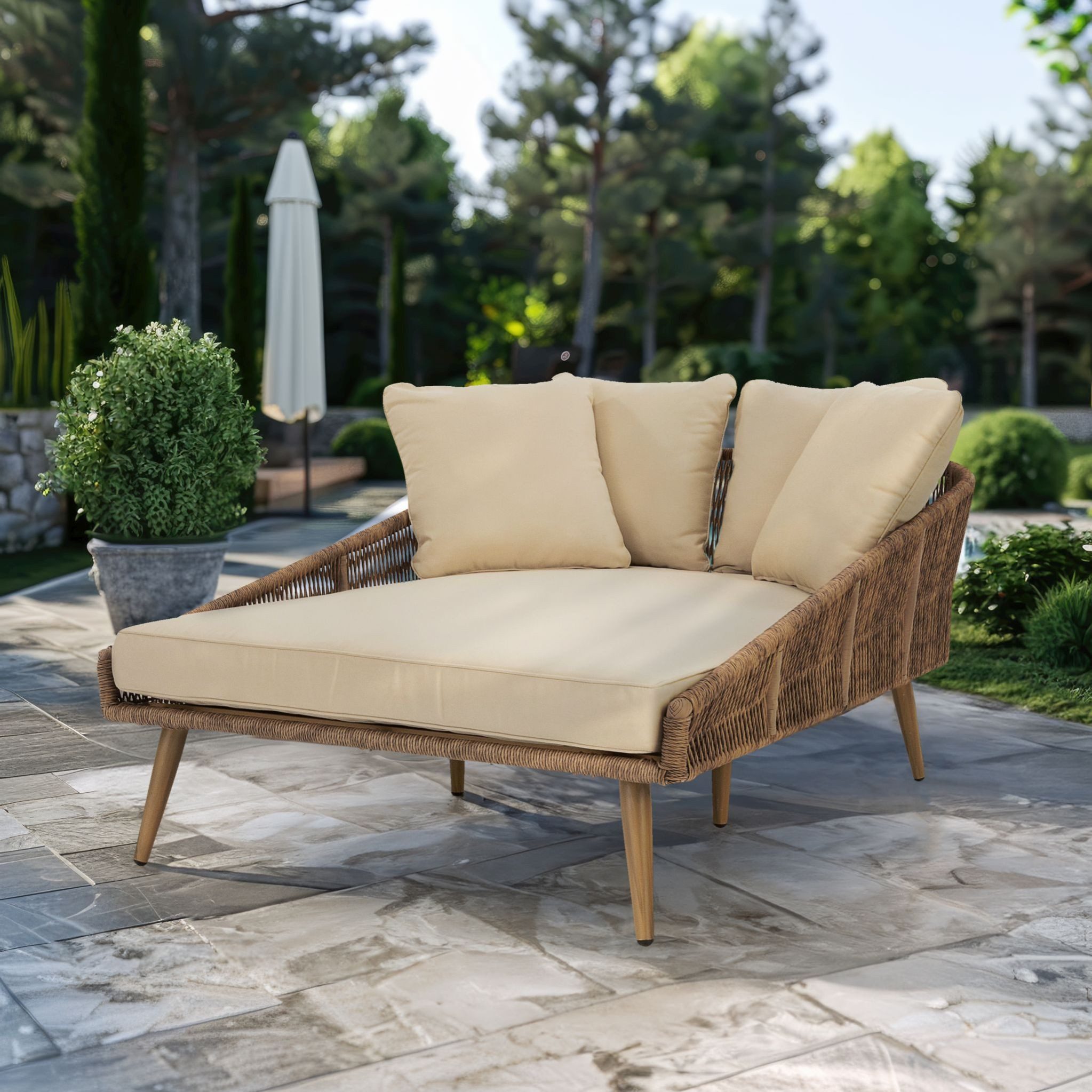 Wohnando Gartenliege Gartensofa "Nia" Loungesofa, helles Rattan 114x162x71cm (BxTxH), 1 St., mit Auflage und Kissen creme beige, Gartensonnenliege, Gartenmöbel