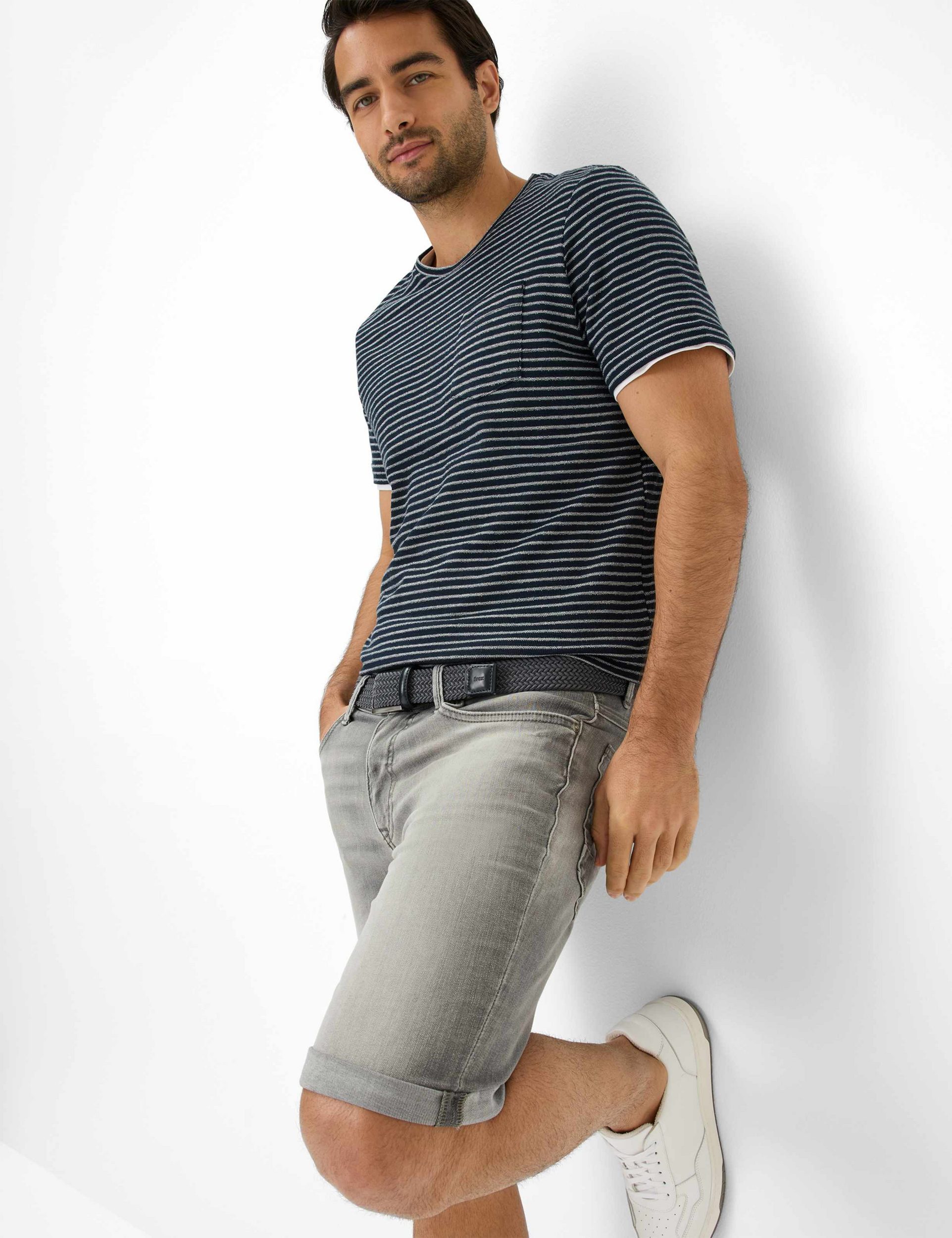 Brax Jeansshorts CHRIS B super elastisch mit modischer Waschung