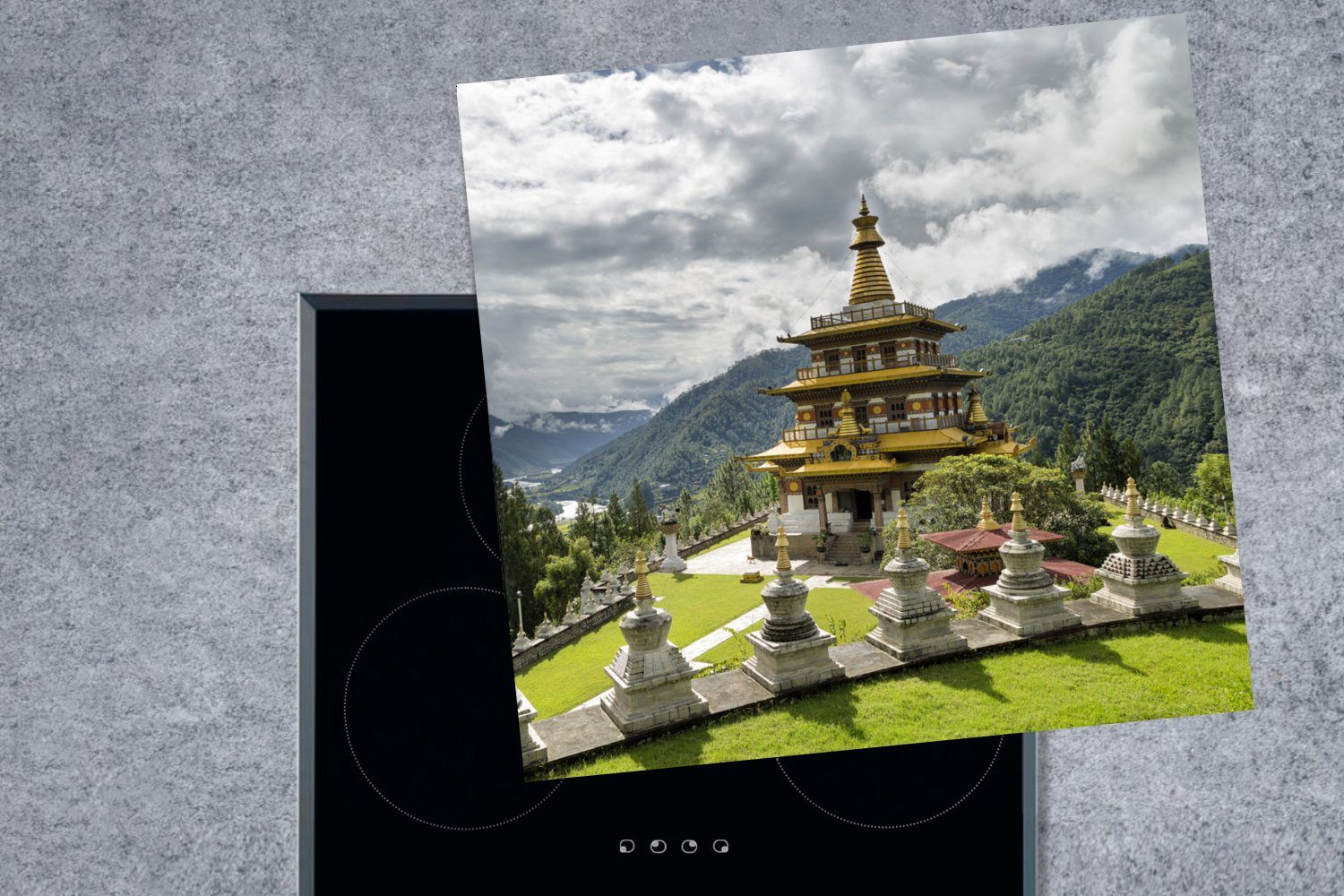 Wolken, küche tlg), MuchoWow Arbeitsplatte für - (1 Tempel Bhutan - cm, 78x78 Vinyl, Ceranfeldabdeckung, Herdblende-/Abdeckplatte