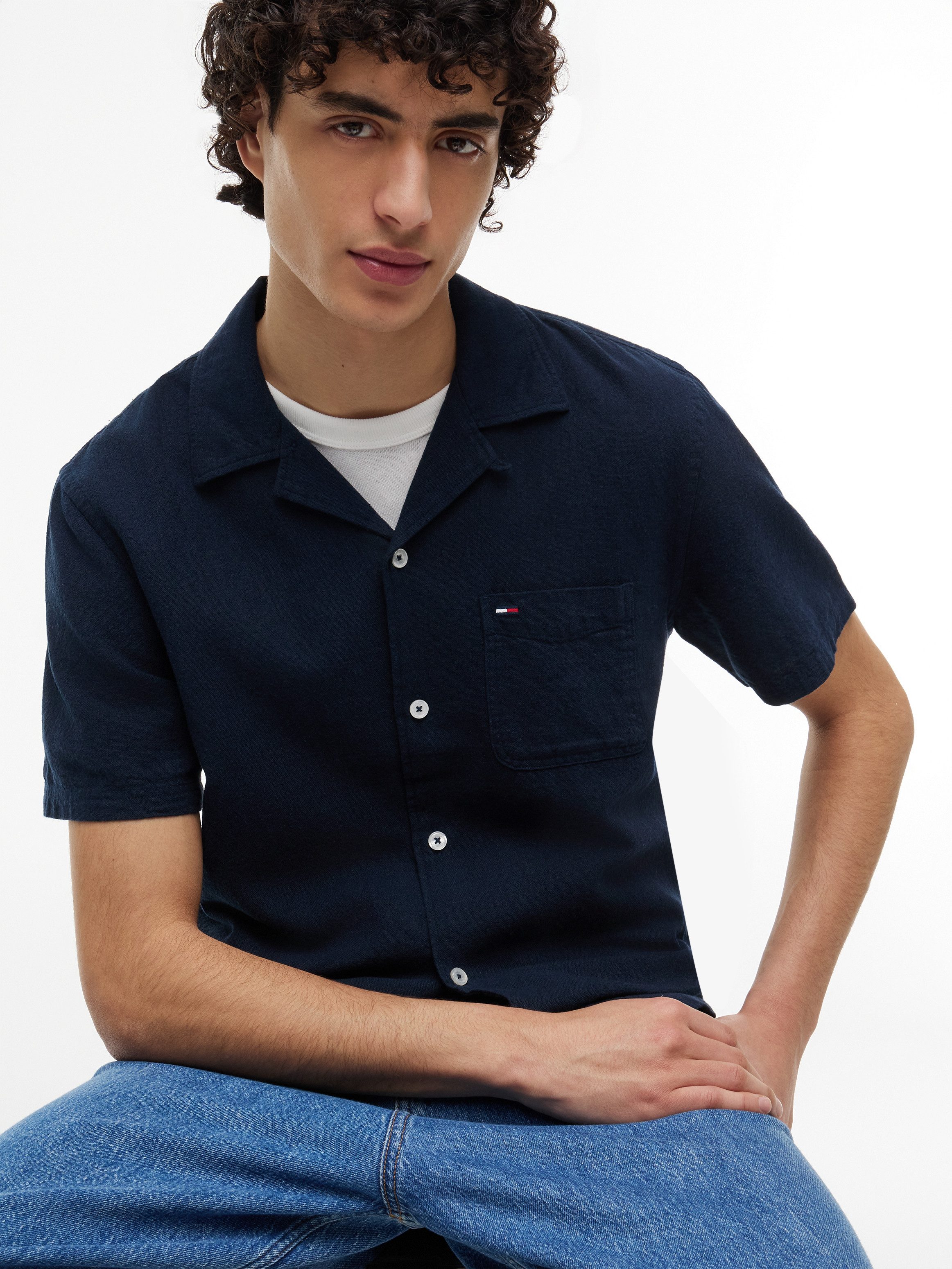 Tommy Jeans Leinenhemd TJM REGULAR LINEN BLEND CAMP mit Reverskragen