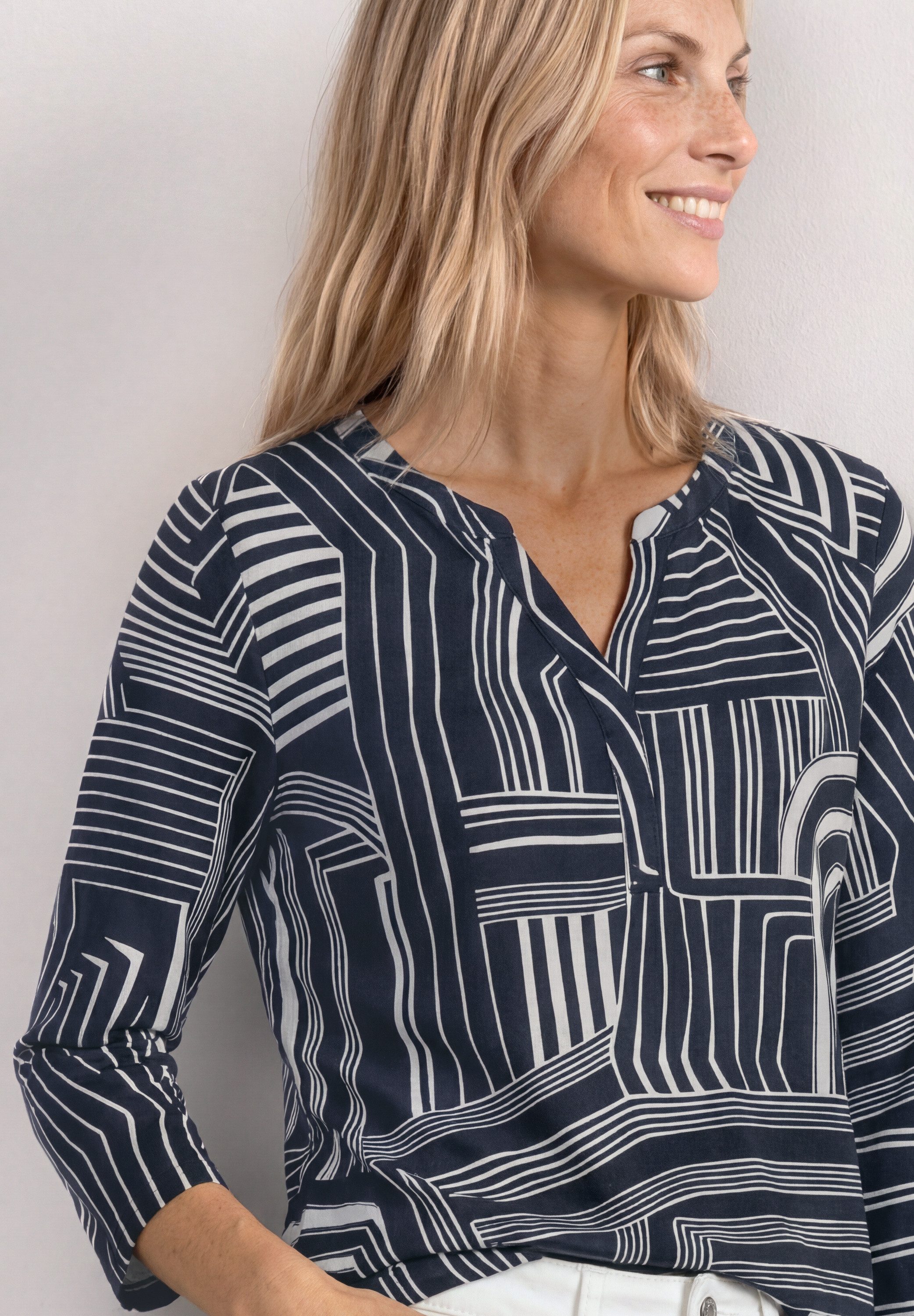 STREET ONE 3/4-Arm-Shirt Sommershirt mit Split Neck und Print
