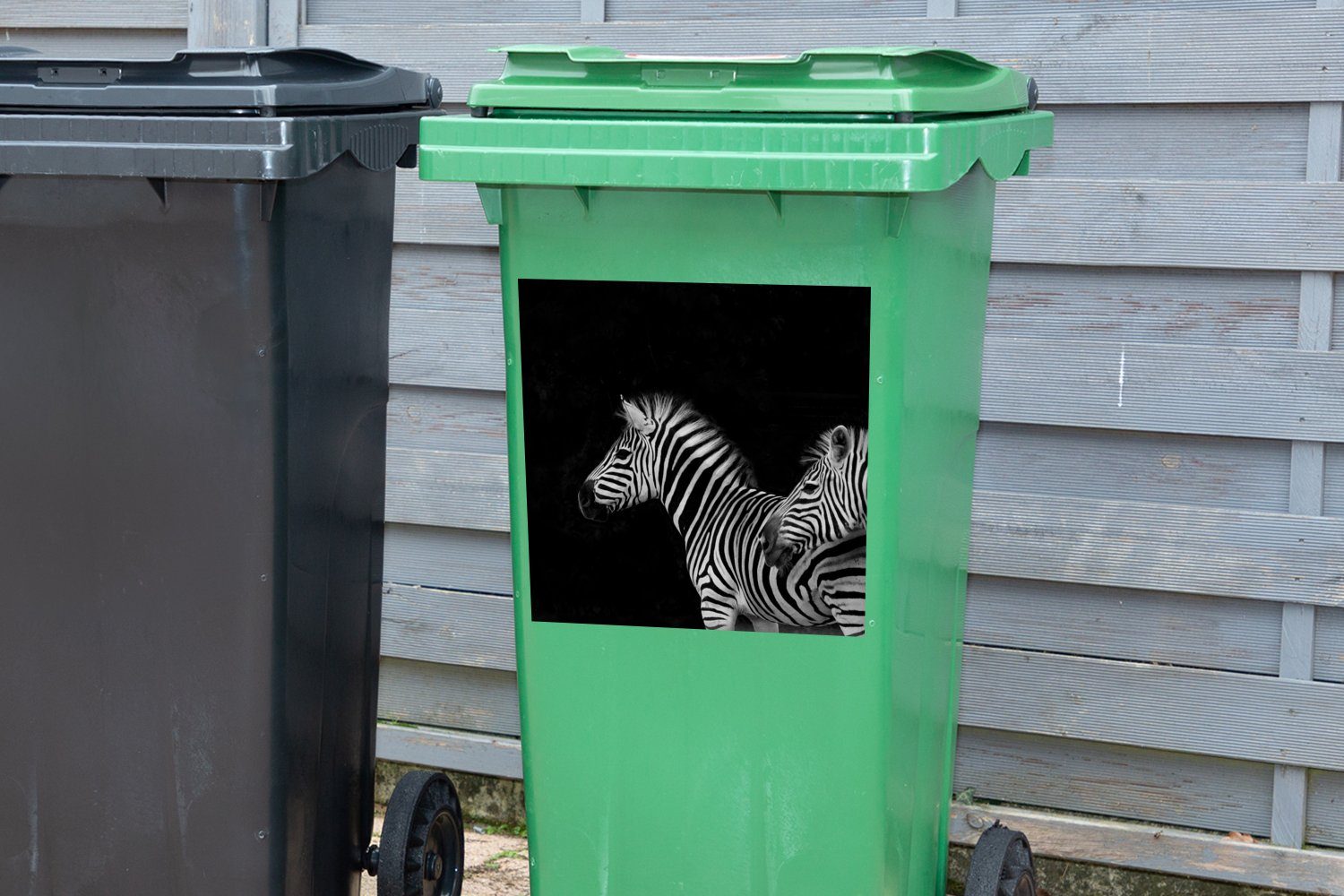 Schwarz Mülleimer-aufkleber, MuchoWow Abfalbehälter - Weiß Zebra Sticker, - Tiere - St), Mülltonne, (1 Wandsticker Container,