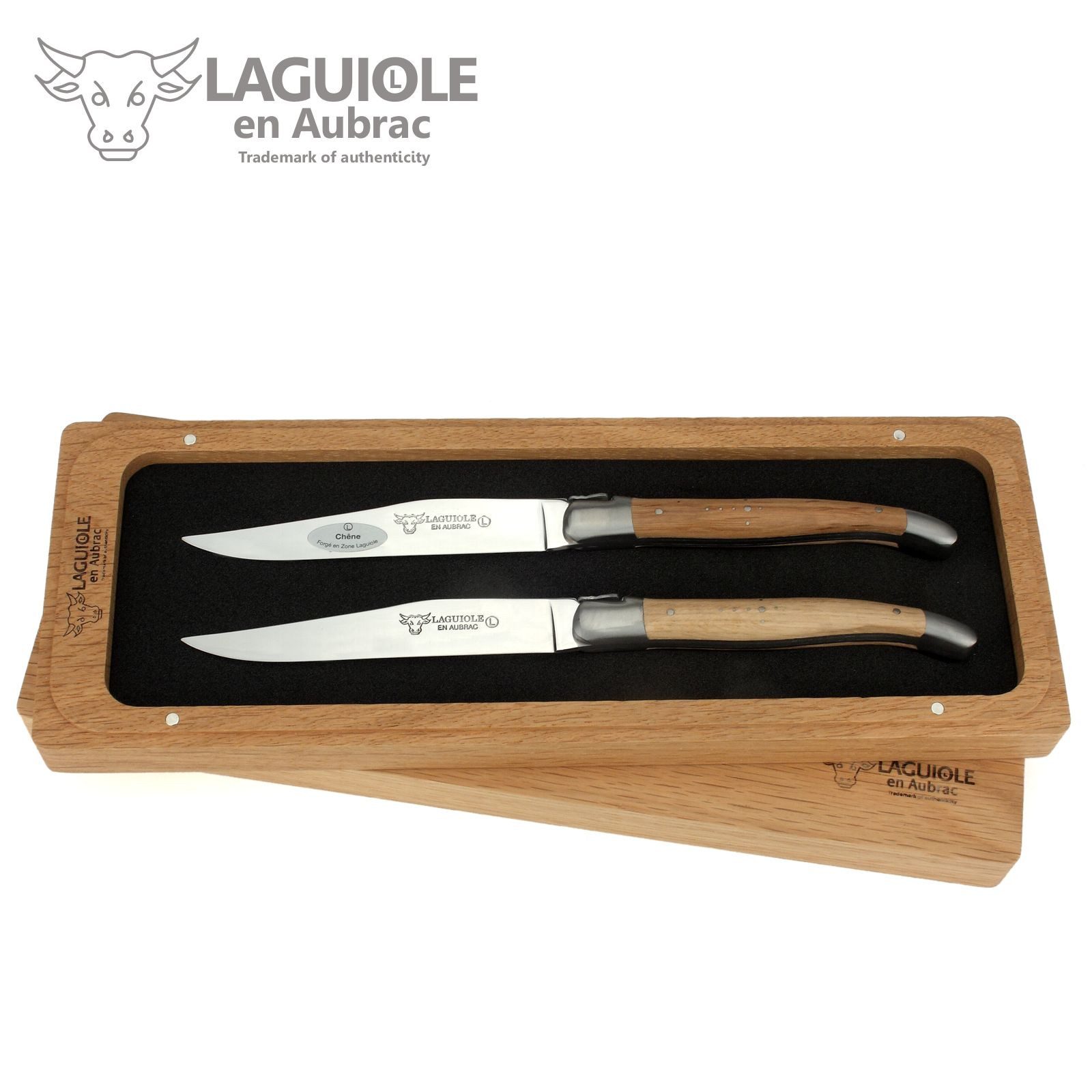 Laguiole en Aubrac Steakmesser 22C99CHIH 2er Set - Griff Eichenholz - Backen matt - Klinge glänzend - Holzbox