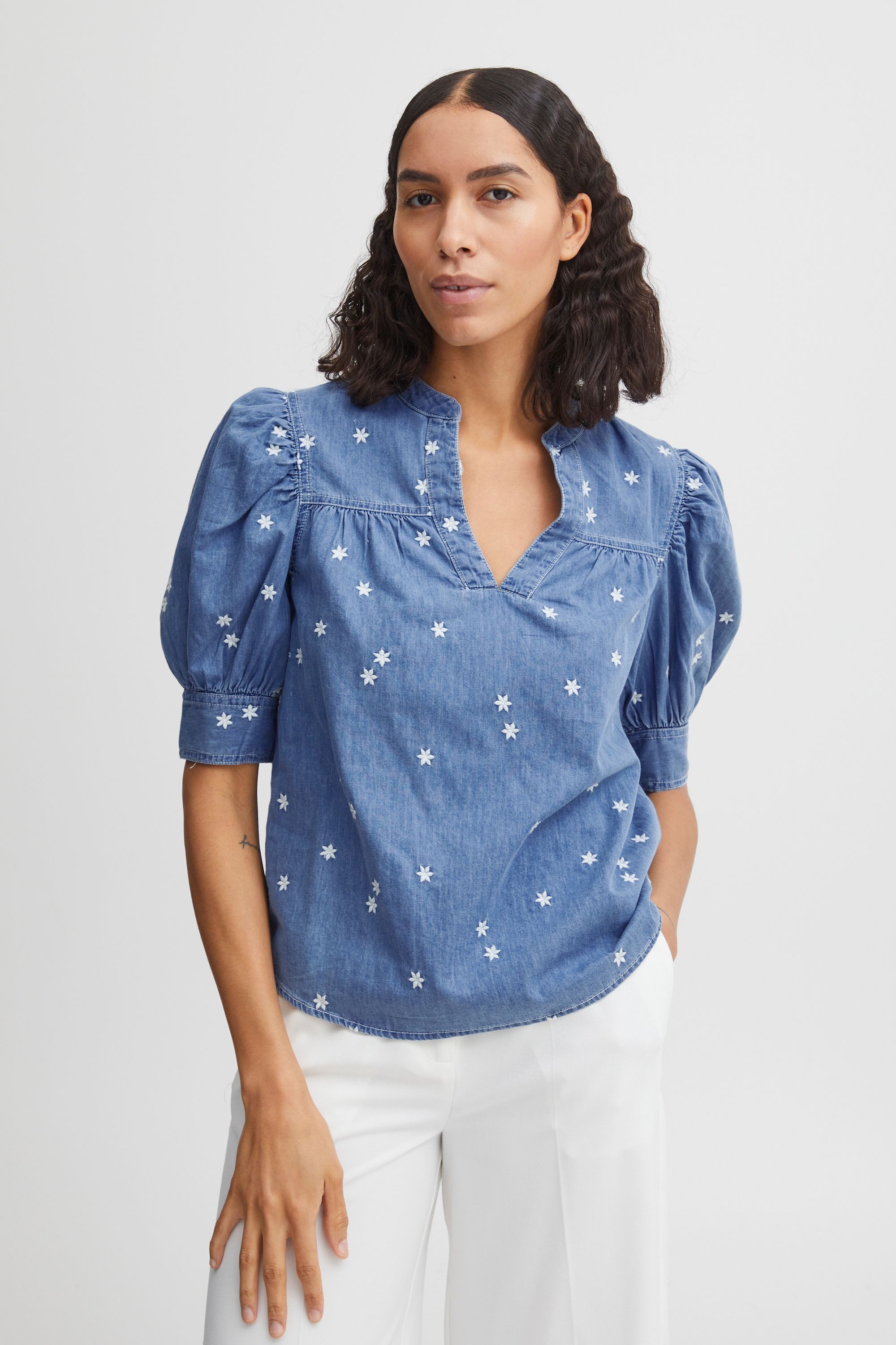 Kurzarmbluse BYFVLYSTRA BLOUSE - 20812905