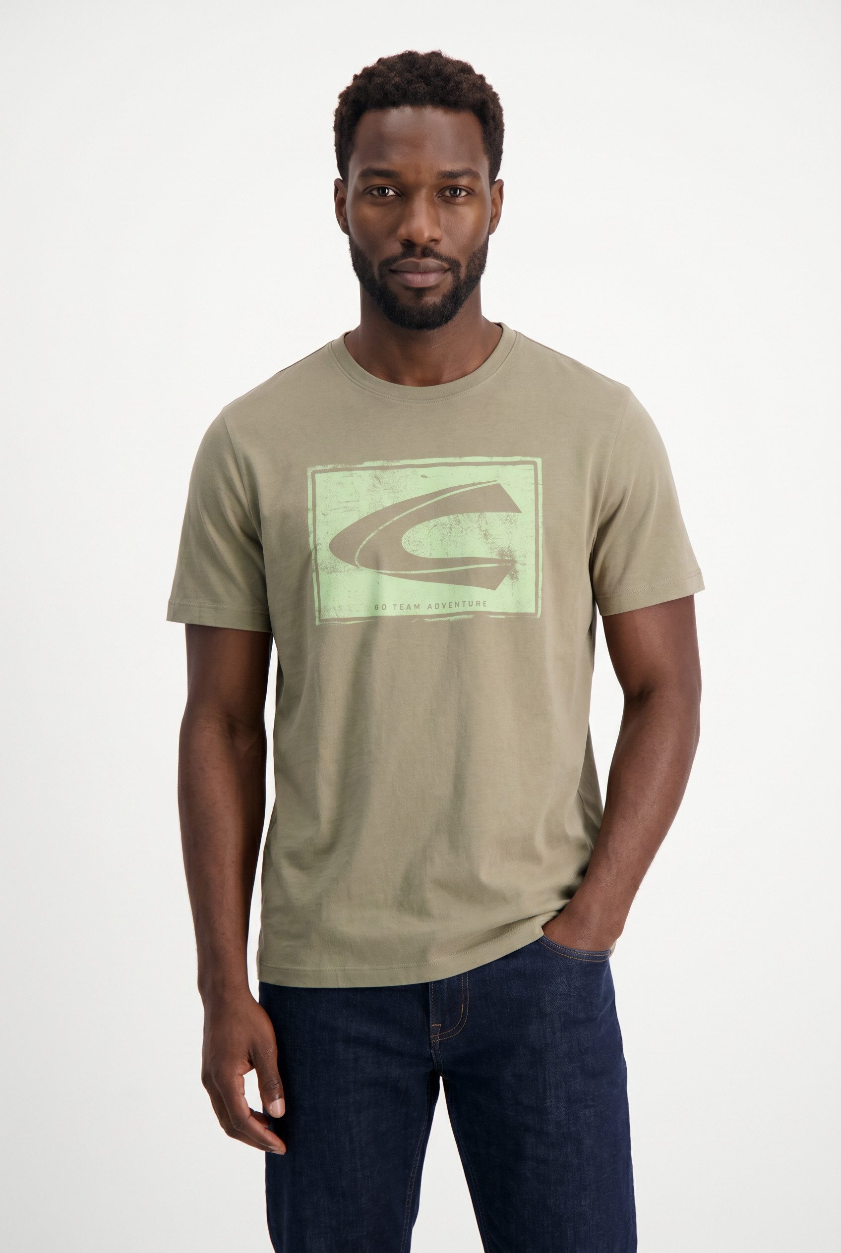 camel active T-Shirt normale Passform, Kurzarm-Design, bedruckte Optik mit Logo-Print