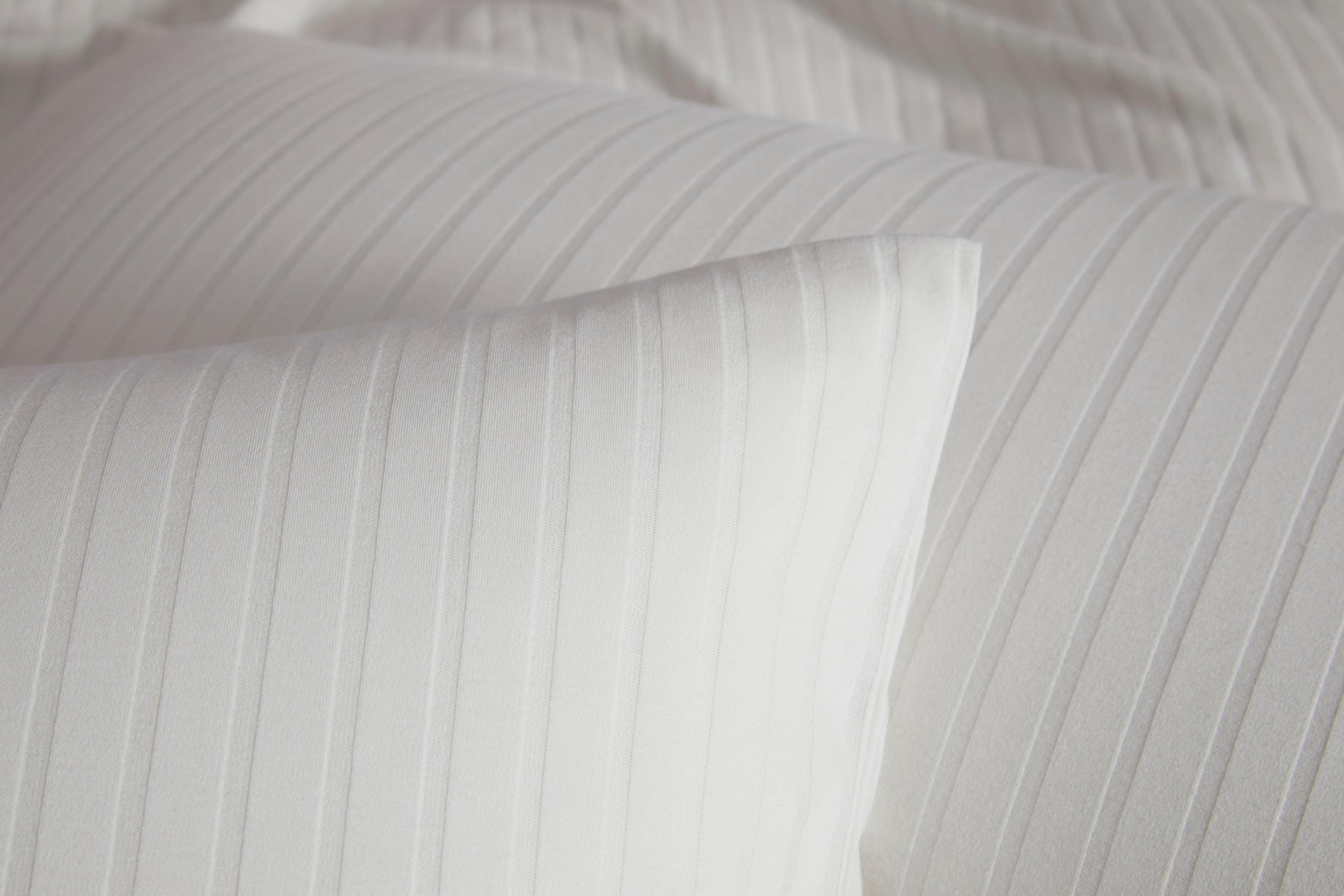 Elegante Bettwäsche »Solid Stripe«, angenehmes Hautgefühl günstig online kaufen