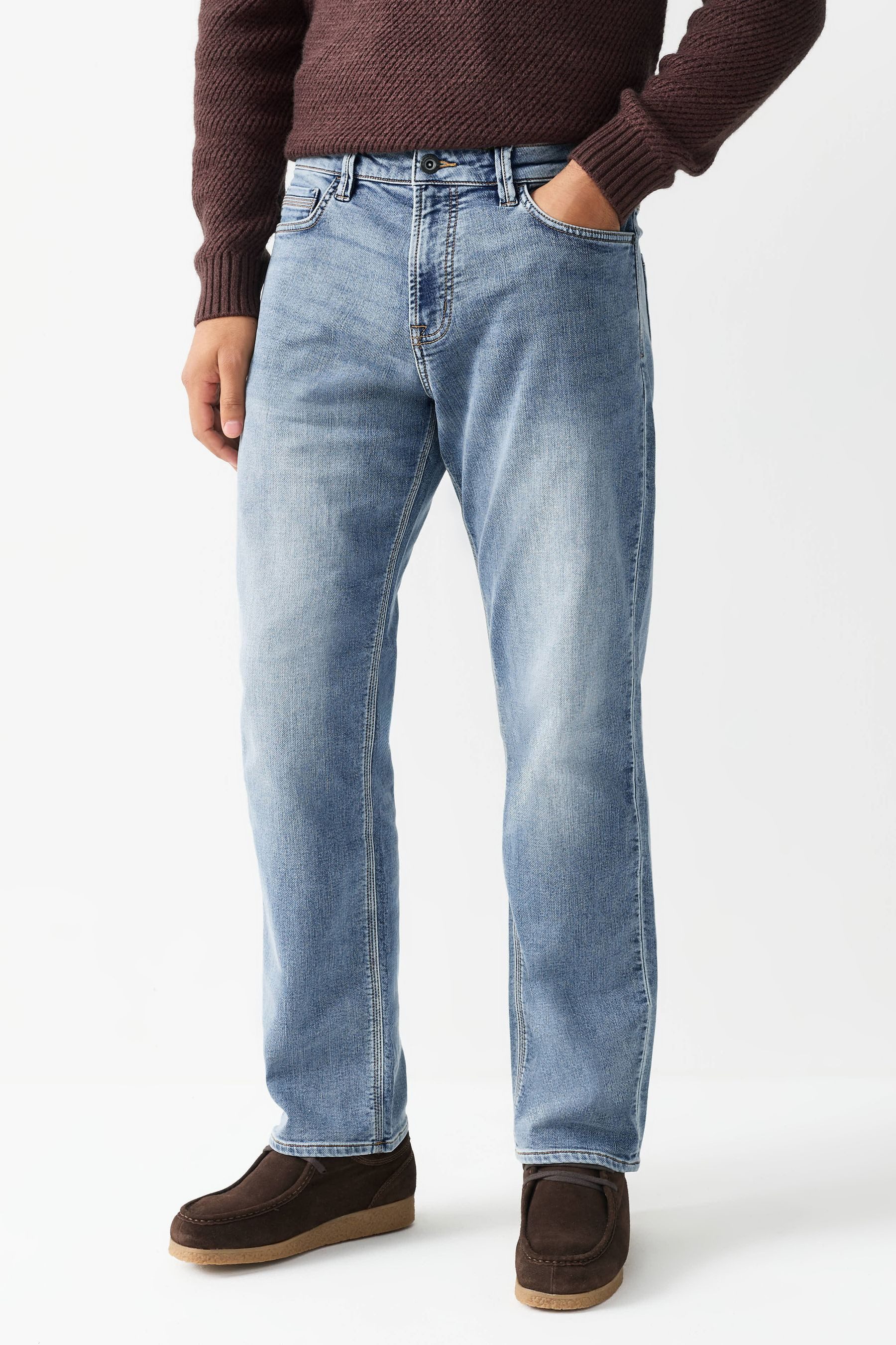 Next Straight-Jeans Straight Fit Jeans mit Comfort Stretch (1-tlg)
