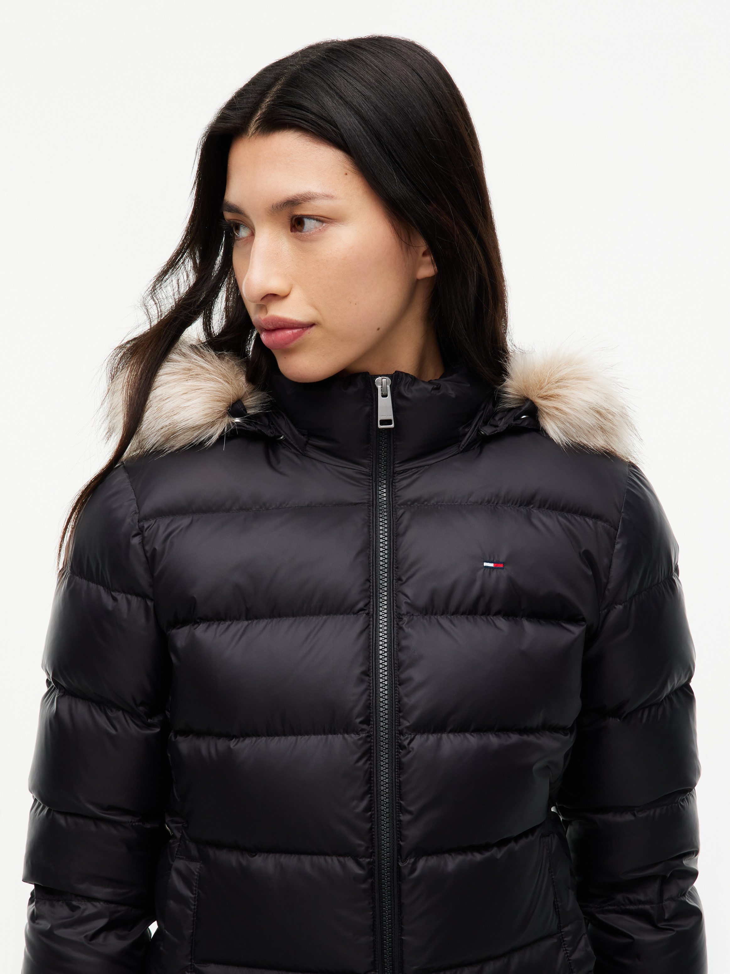 Tommy Jeans Steppjacke TJW BASIC HOODED DOWN JACKET EXT mit Logostickerei