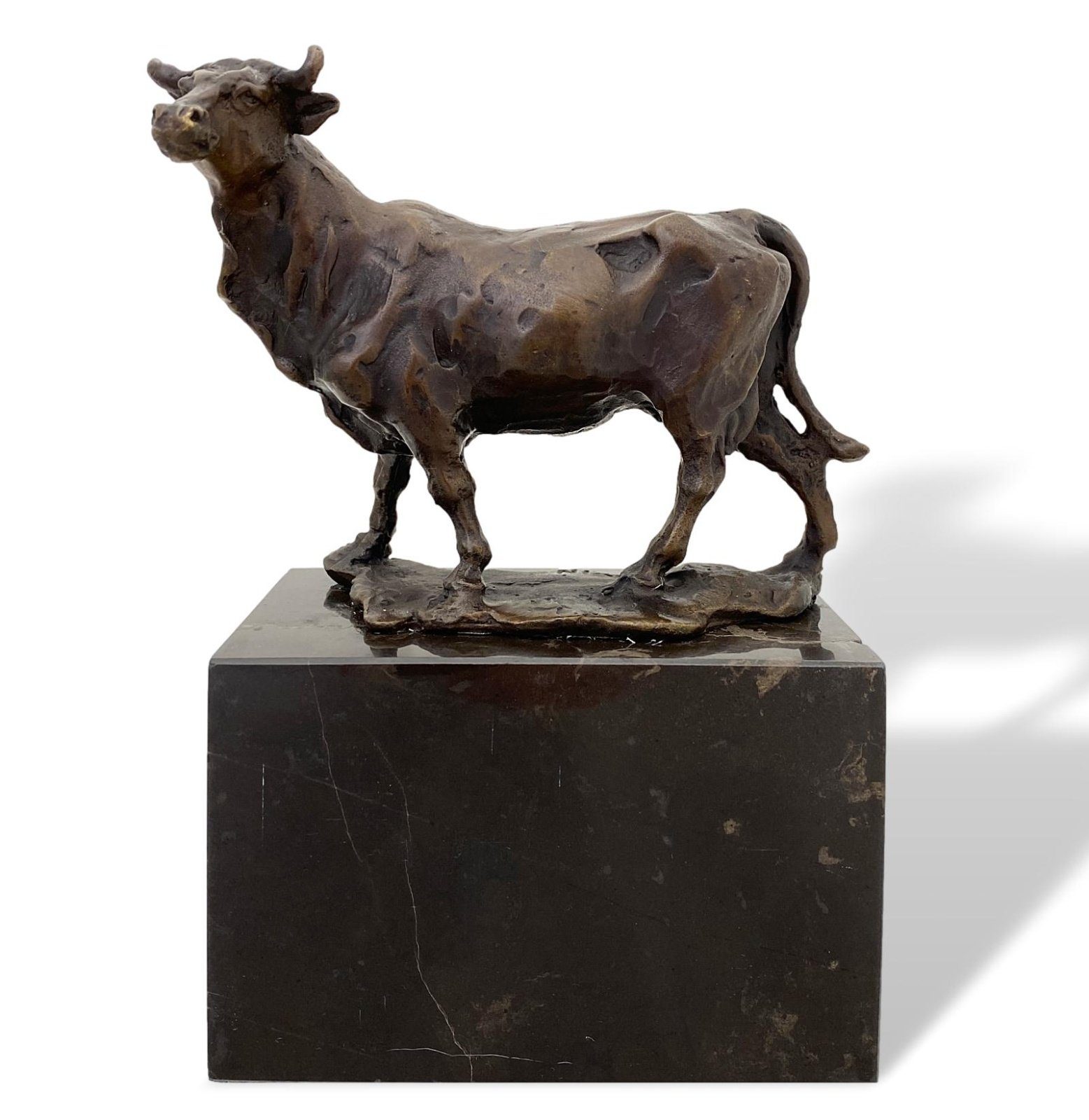 Dekoobjekt Skulptur Stier Antik-Stil Bronzeskulptur Bronze Figur nach Carvin Repl