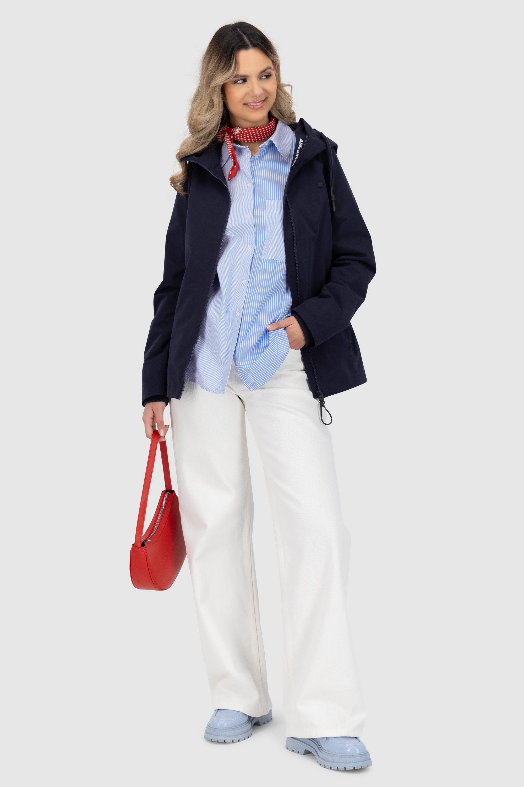 Alife & Kickin Outdoorjacke LilouAKA leichte, taillierte Übergangsjacke mit verstellbarer Kapuze